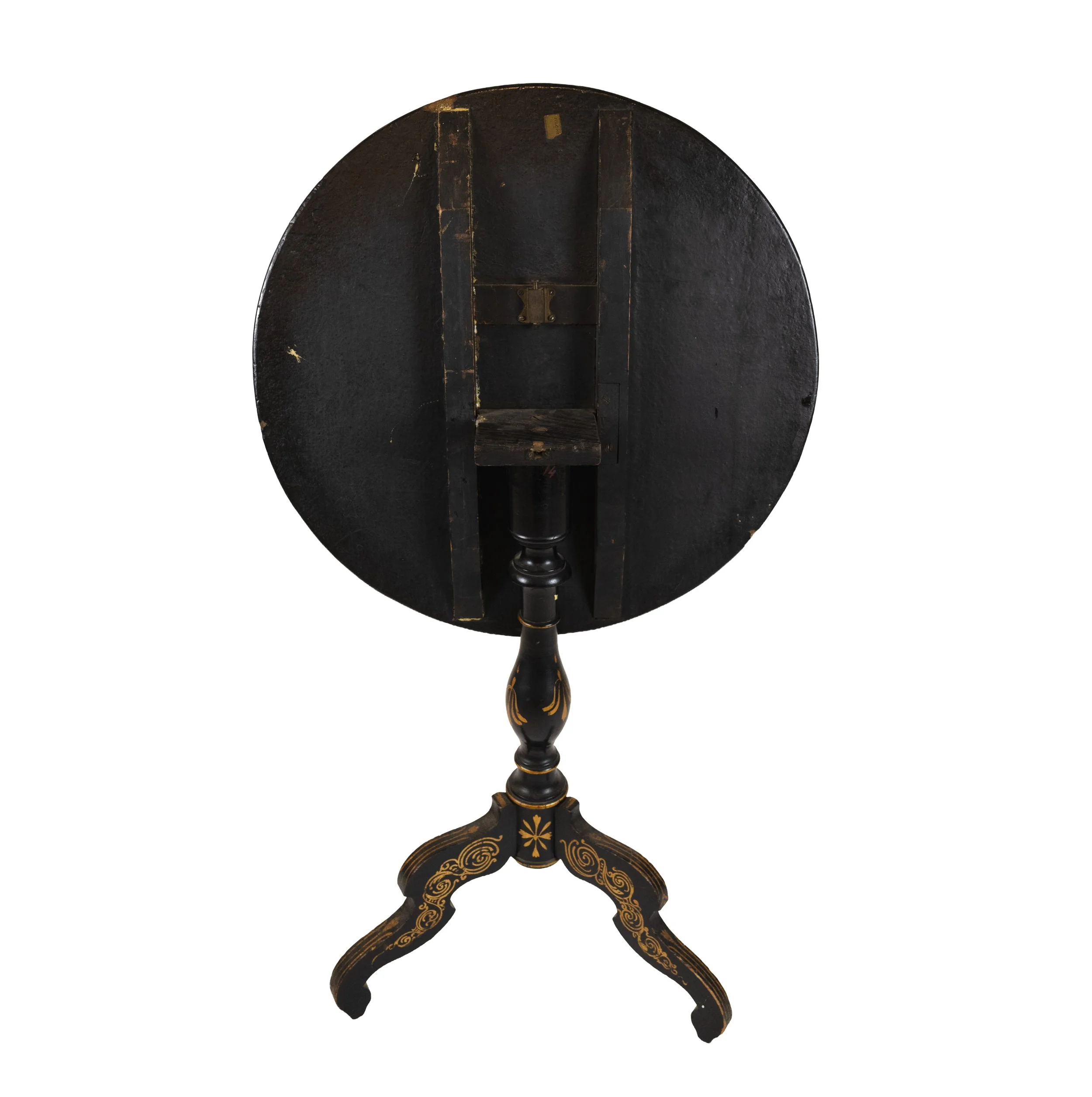 tilt top round table 6.jpg
