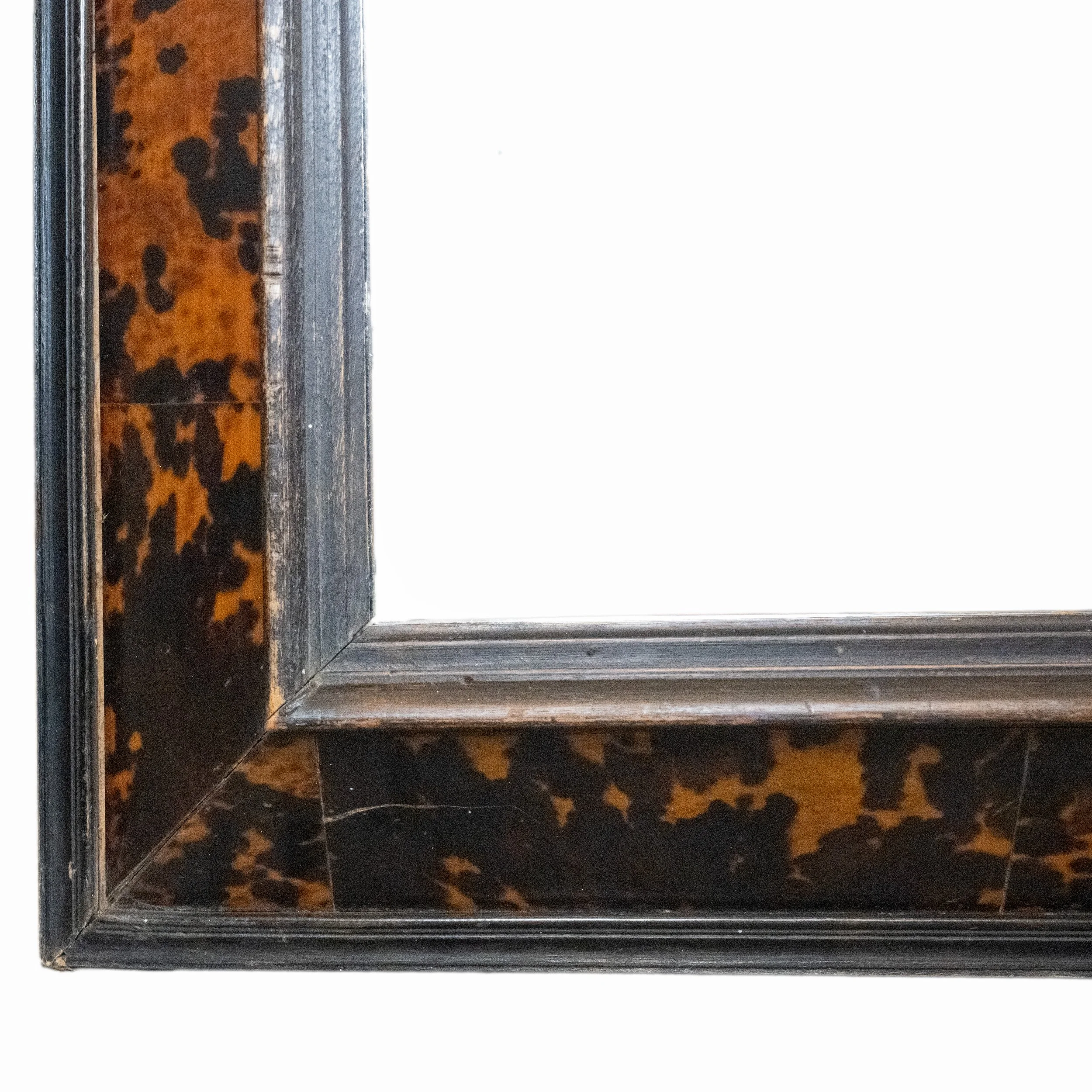 tortoiseshell-mirror-corner-2.jpg