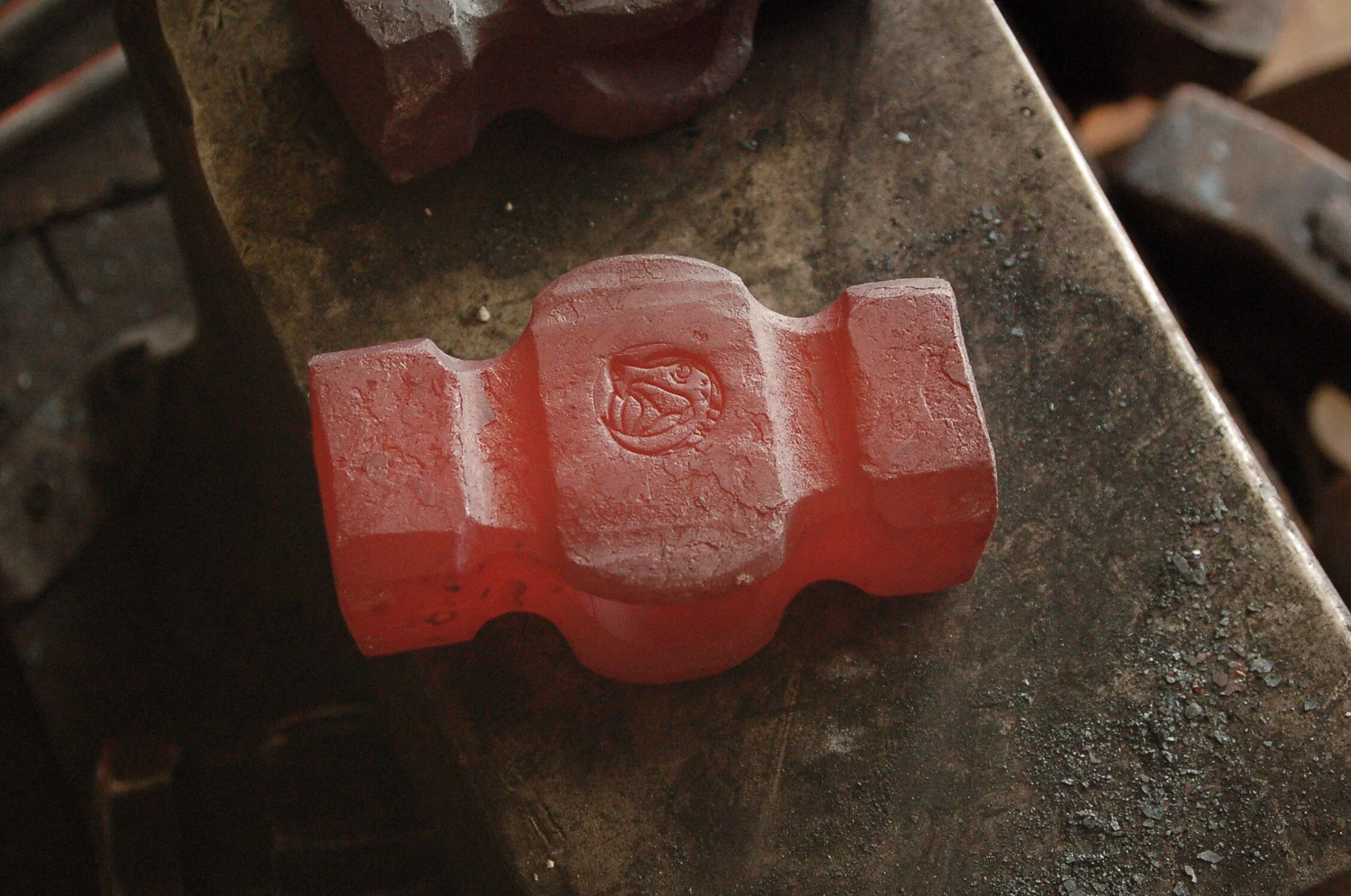 How to A Hammer In Easy Steps Blacksmith Code