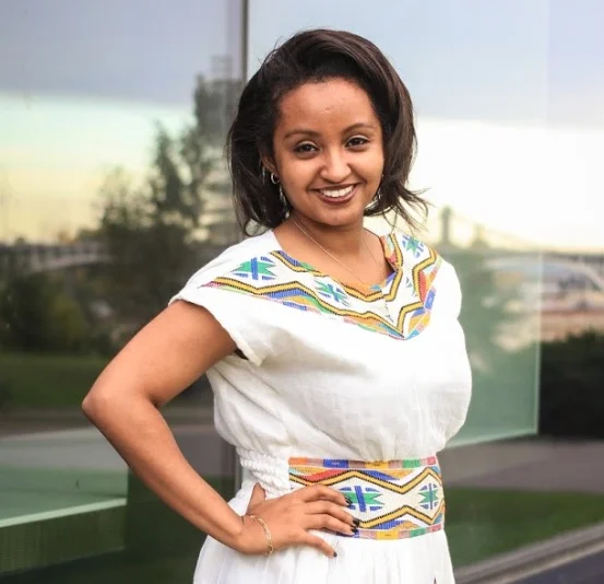 Lelna Desta desta005@umn.edu I am the new Board Chair of Ethiopian Kids Community. I have been a part of the board for over three years and have served as the Program Director of EKC & Abogida Roots program, which has provided Amharic and dance classes, for about seven years. This is an organization that is near and dear to my heart. So I am privileged and humbled to be sitting in this position today.