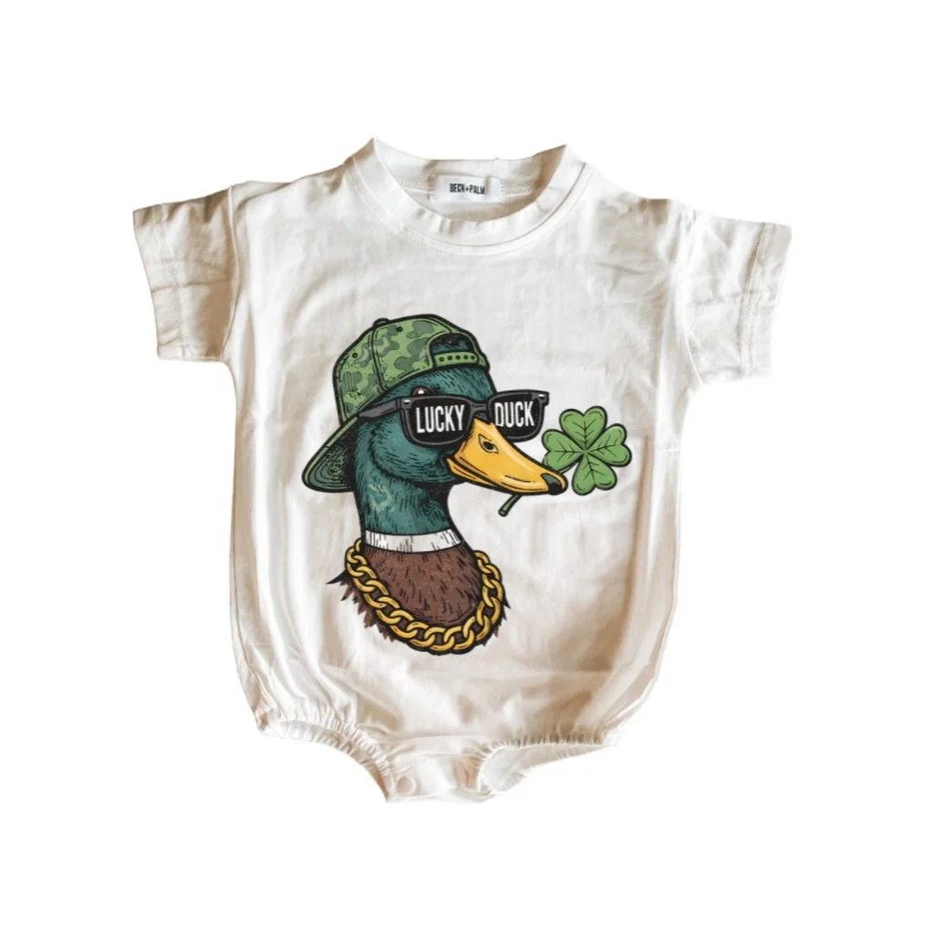 🍀🤍🫶🏼

Each design can be made on a variety of t shirt colors. Rompers, tees and sweatshirts. Baby to adult!