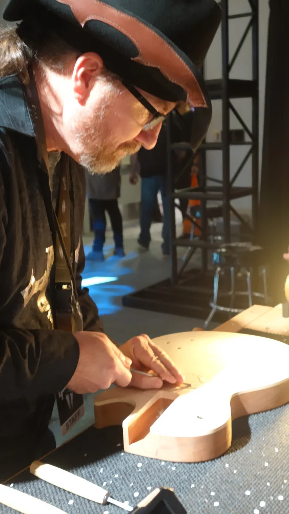 Gibson LP Carver.JPG