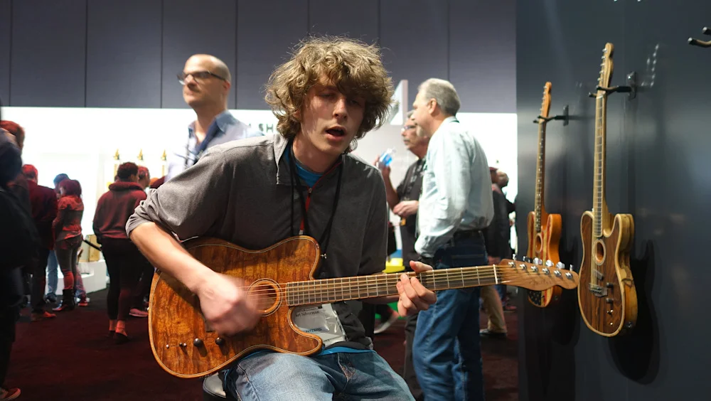 Stu_Acoustitele1.JPG