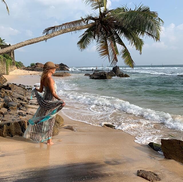 Silk chiffon dress and scarf-sarong by @hookdesignltd . When you create things you want to wear by the sea . For sale 🌊 #silk #chiffon #shibori  #gold #blockprint  #design #create #beachwear #fashion #beachlife  #travel #explore #madeinindia 🙏 @mad