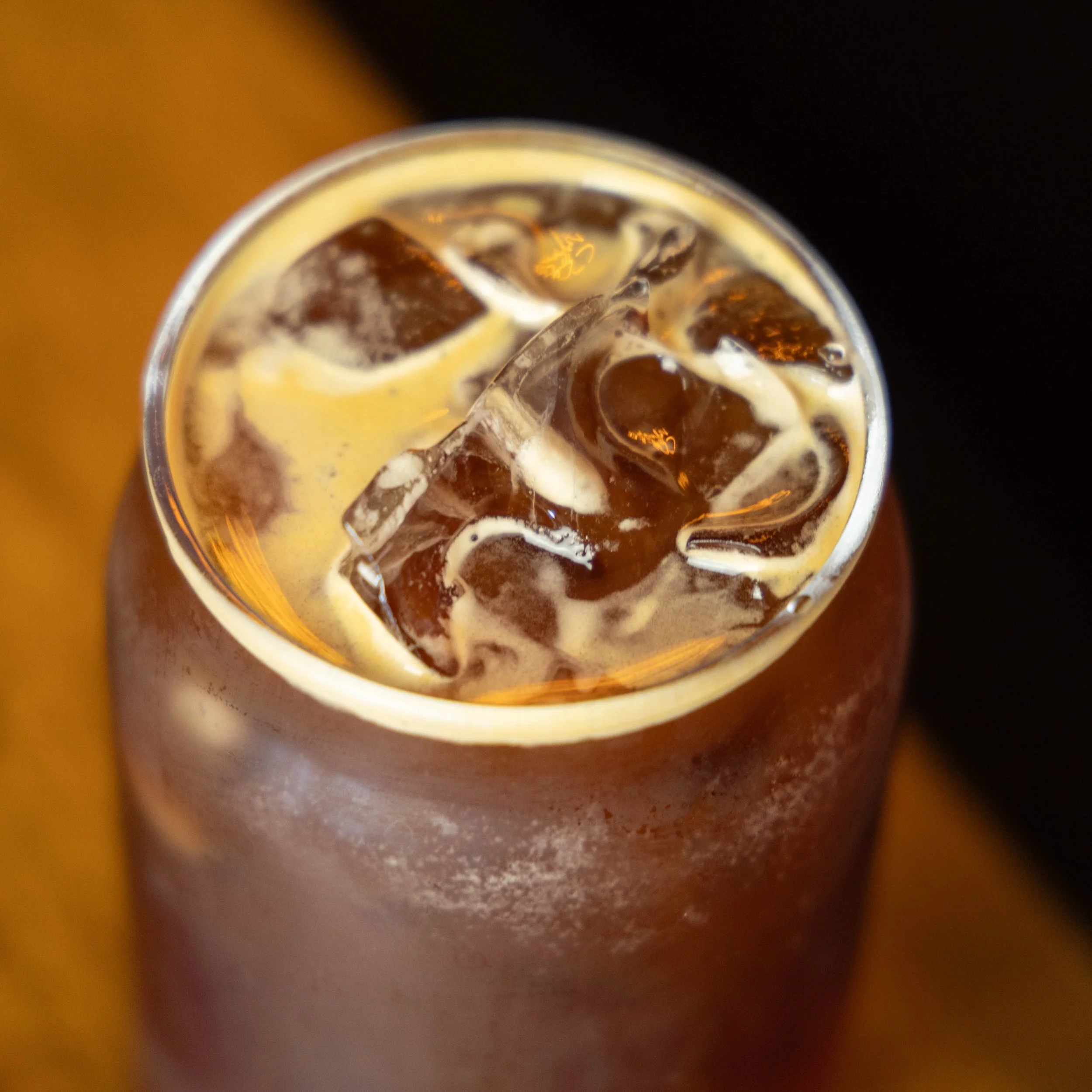 The heat has called for Iced Americanos lately. And a little Hibiscus syrup makes it even better. 🌺🌺☕️