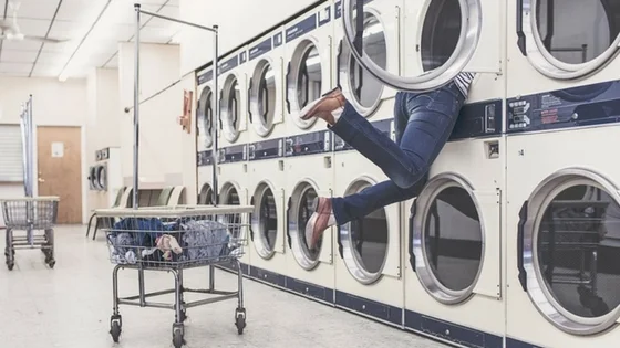 Quandary-Mat: The retreating executives