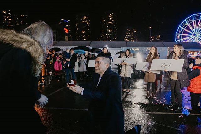 When an unexpected flash mob part ways to reveal your boyfriend walking down an aisle of rose petals 🌹 Swipe for an epic reaction ✅ #luxeproposals 📷 @whitedahliastudios