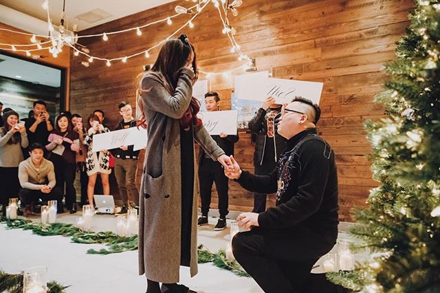 Christmas came early for Qichun when Tony decided to recreate their first date at @grousemountain. Happy Thanksgiving friends. 🌟 #luxeproposals 📷 @lovefrankly
