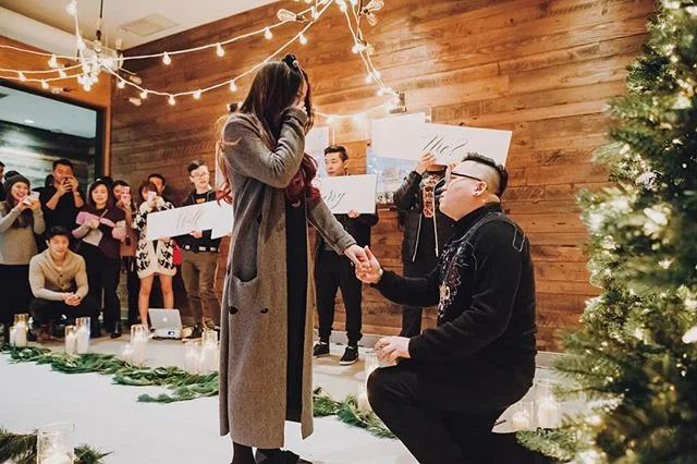 Christmas came early for Qichun when Tony decided to recreate their first date at @grousemountain. Happy Thanksgiving friends. 🌟 #luxeproposals 📷 @lovefrankly