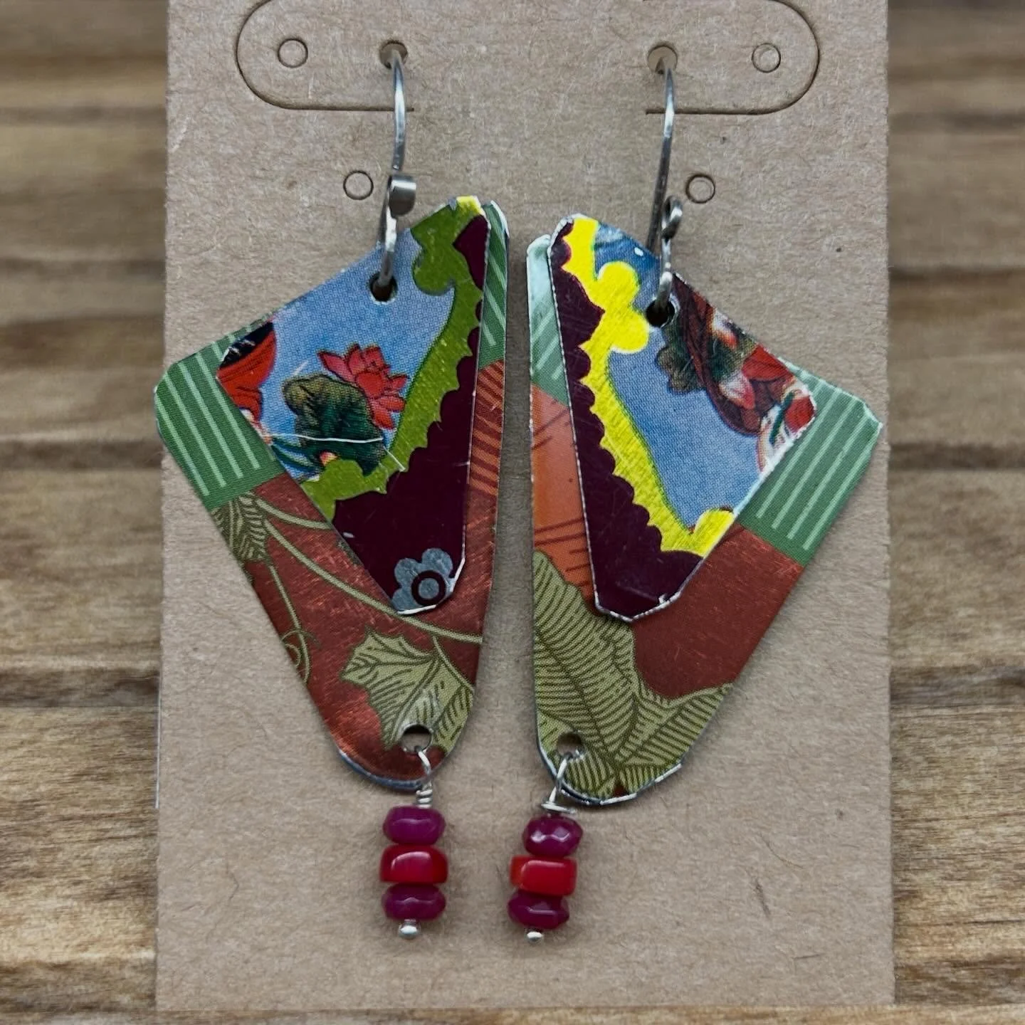 We have a new local artist in the house! We&rsquo;ve welcomed Minalu, an upcycled tin jewelry line hand crafted by Rebecca Reynolds. A limited collection is now available in store and online!