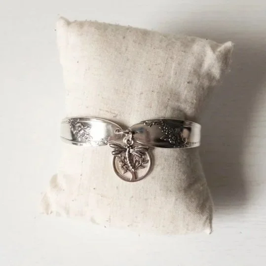 DragonflyBracelet1.jpg