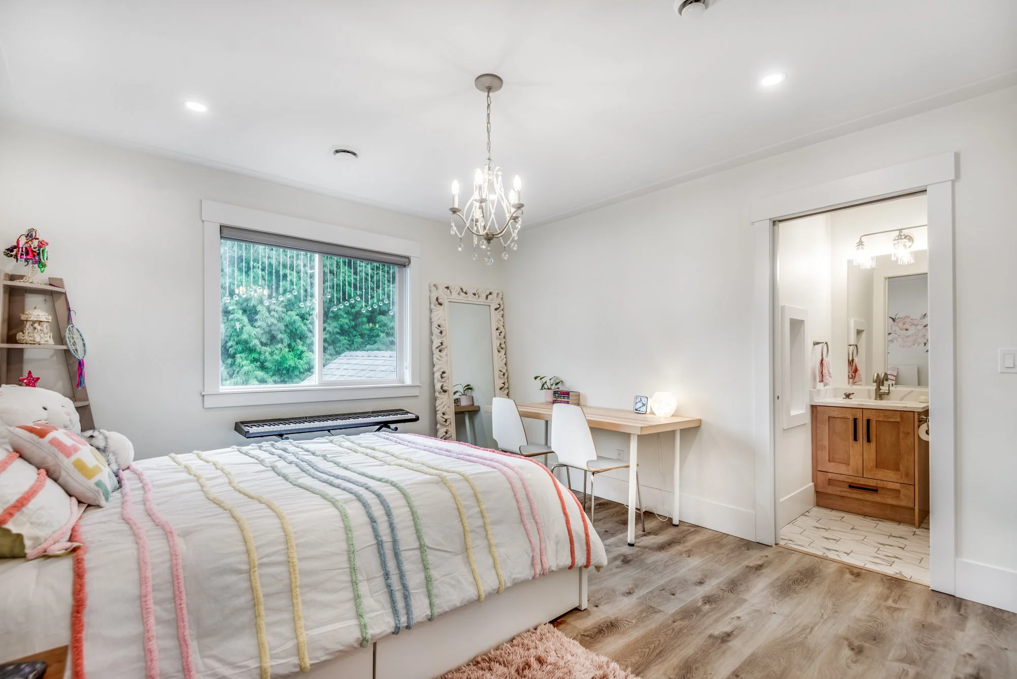 971 Lillian St Coquitlam-34.jpg