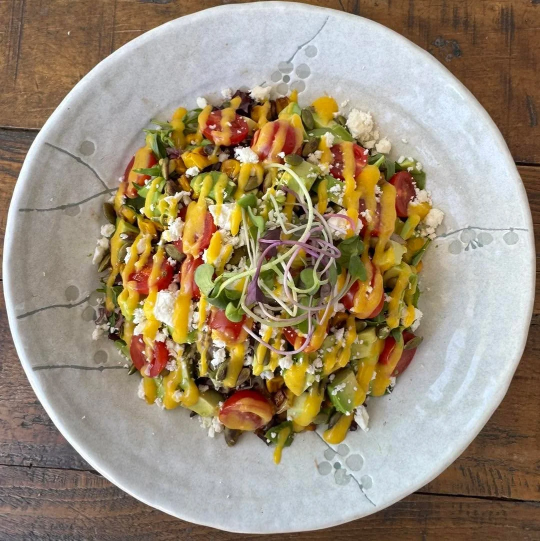The Summer Salad.

Mix leaf, black rice, house marinated feta, cherry tomatoes, diced avocado, charred corn, toasted pepitas, dressed with a mango lime dressing.

Add chicken for that hit of protein

#carloswaggawagga #carloswagga #visitwagga #salad 