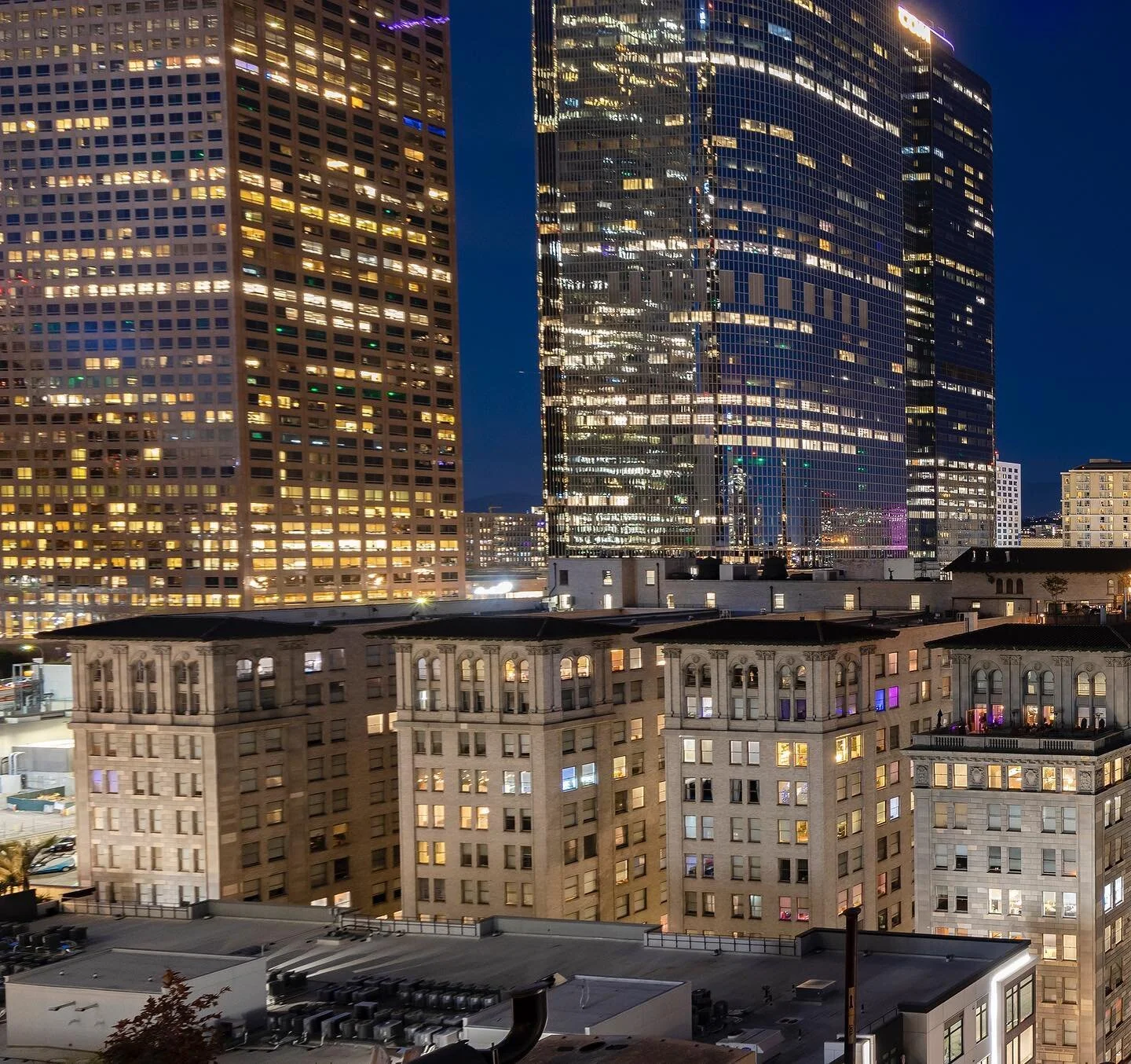 Panoramic views 🌃
&bull;⁠
⁠⁠&bull;⁠
⁠⁠⁠&bull;⁠
⁠⁠⁠#PerchLA #PerchLosAngeles #DTLA #LosAngeles #DiscoverLA #DineLA #LAEats #LA #ExploreLosAngeles #LAFoodie #TopLARestaurants #LAFood #DowntownLosAngeles #Rooftop #LARooftop