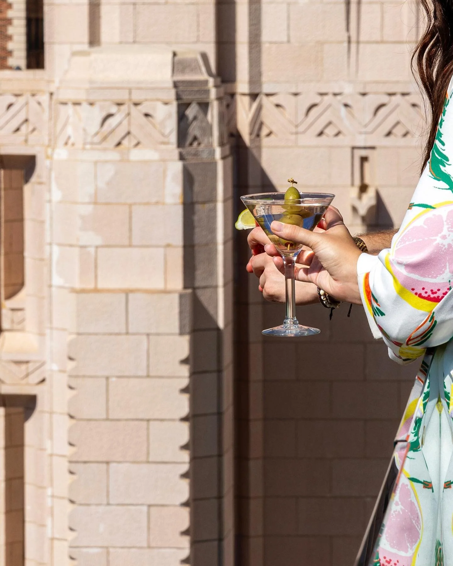 Drink with style 🍸
&bull;⁠
⁠⁠&bull;⁠
⁠⁠⁠&bull;⁠
⁠⁠⁠#PerchLA #PerchLosAngeles #DTLA #LosAngeles #DiscoverLA #DineLA #LAEats #LA #ExploreLosAngeles #LAFoodie #TopLARestaurants #LAFood #DowntownLosAngeles #Rooftop #LARooftop