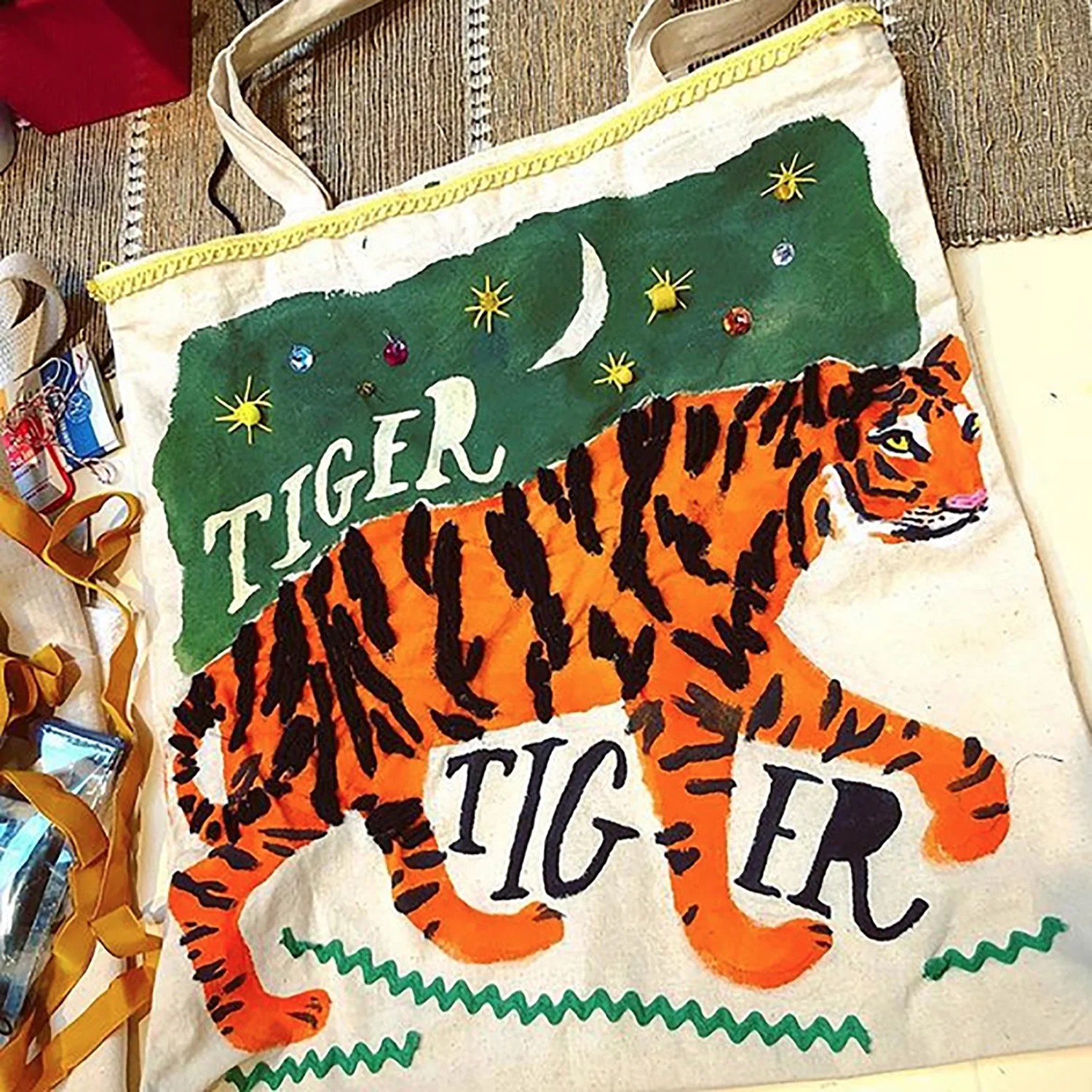 tigertote1500.jpg
