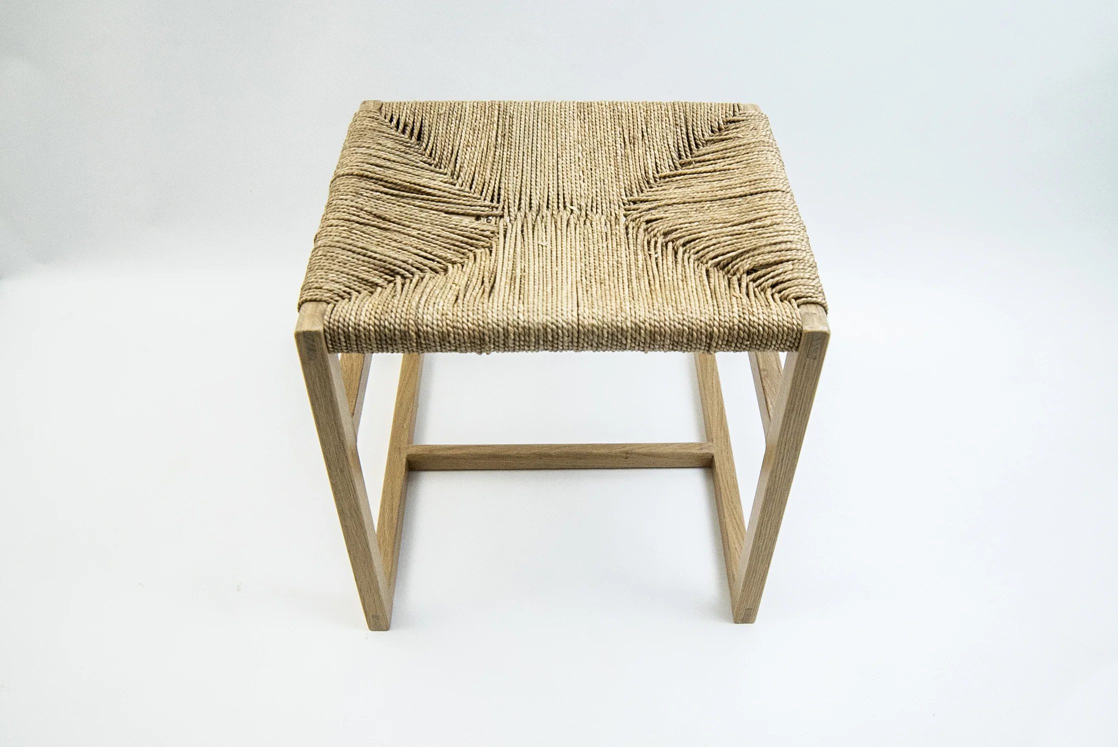 Stool_Emer_002.jpg