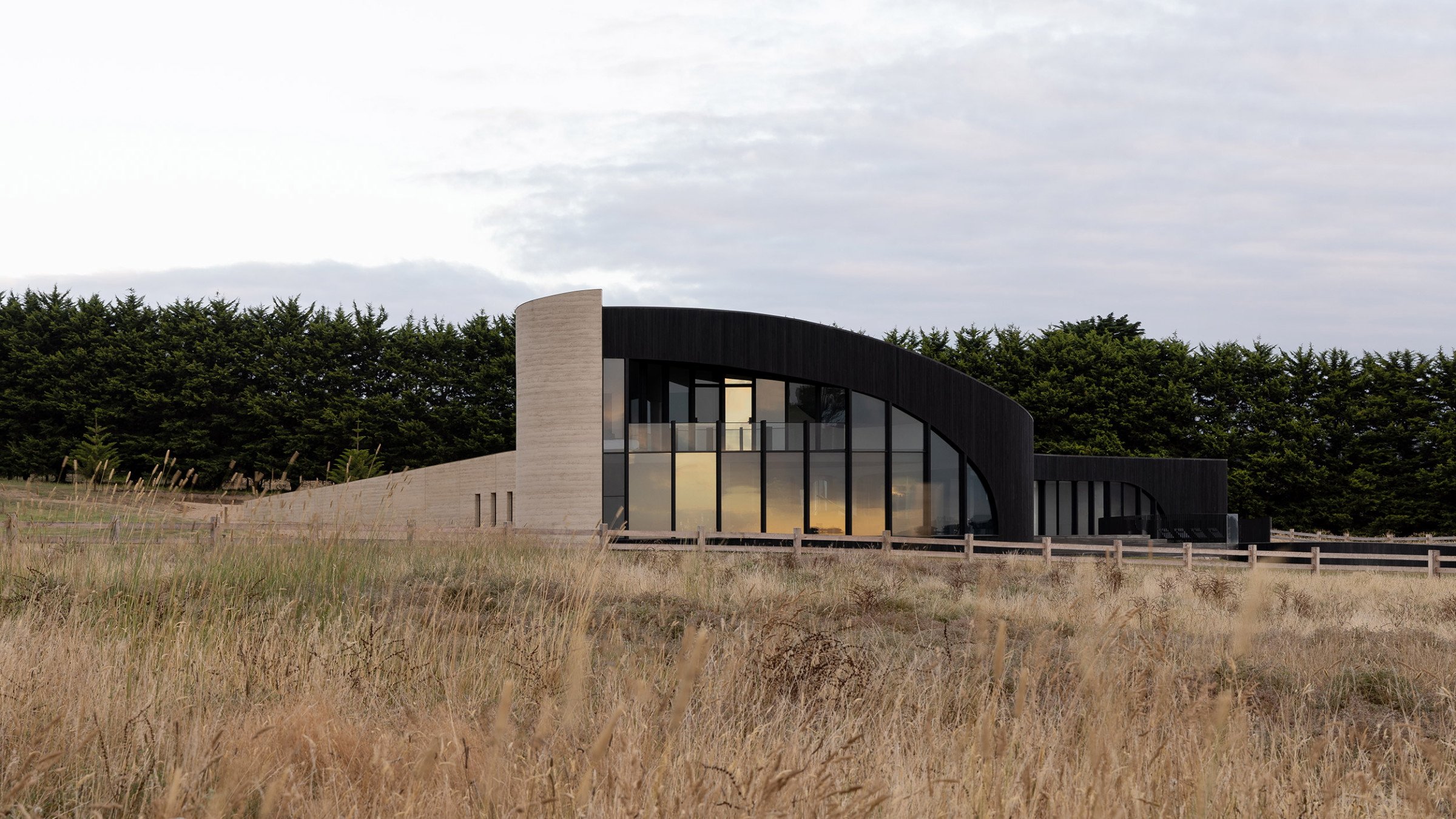 POLIDOROS HOUSE, FLINDERS