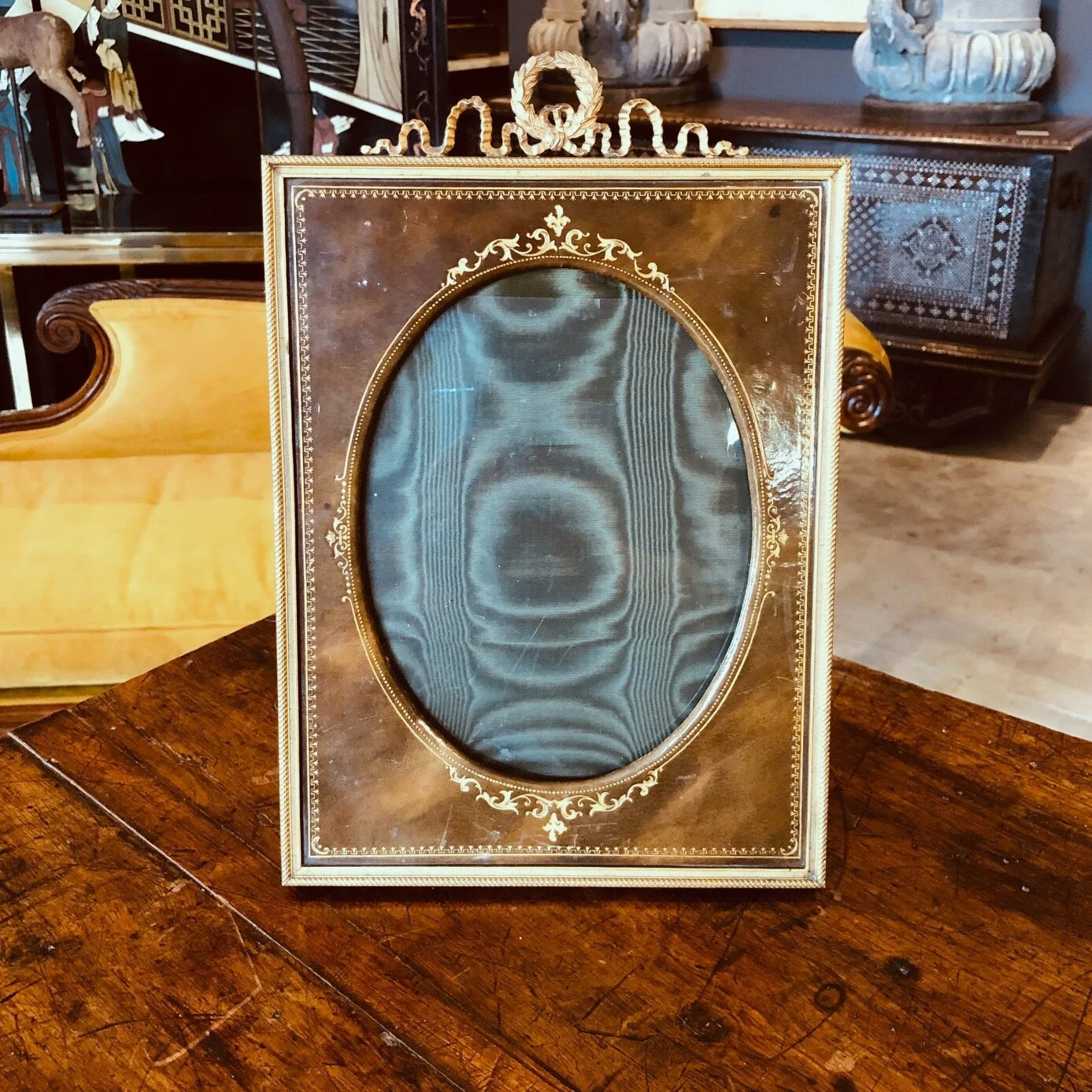 A very fine quality French leather and gilt ormolu photo frame, circa 1900.