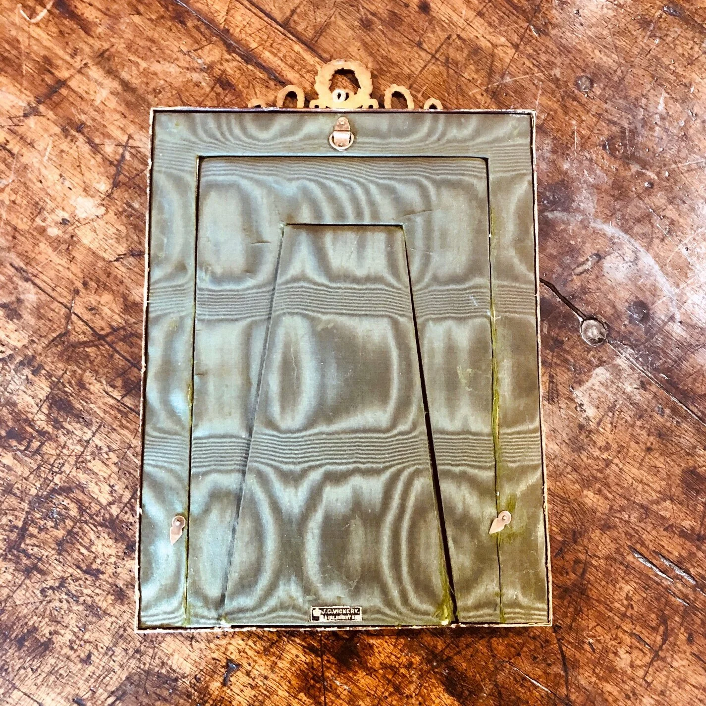 A very fine quality French leather and gilt ormolu photo frame, circa 1900.