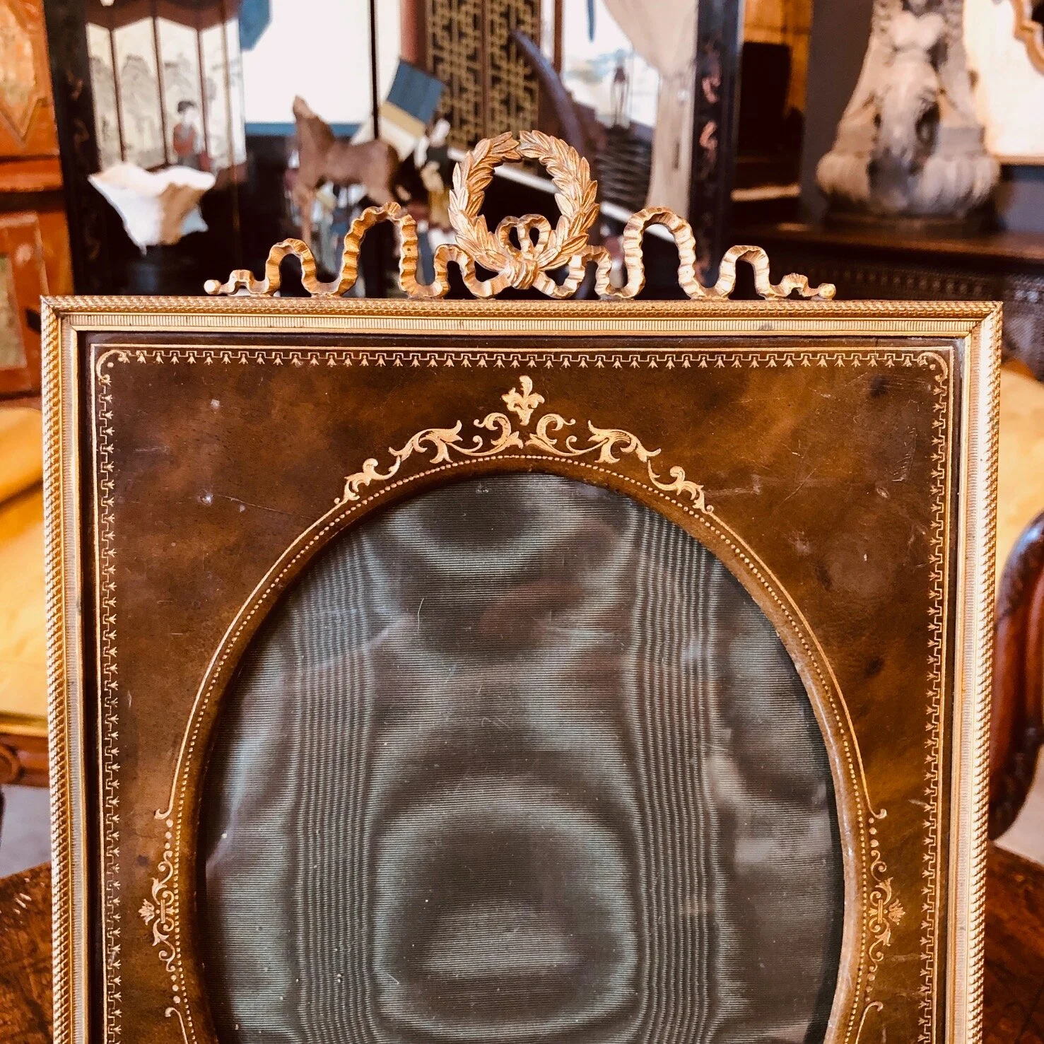 A very fine quality French leather and gilt ormolu photo frame, circa 1900.