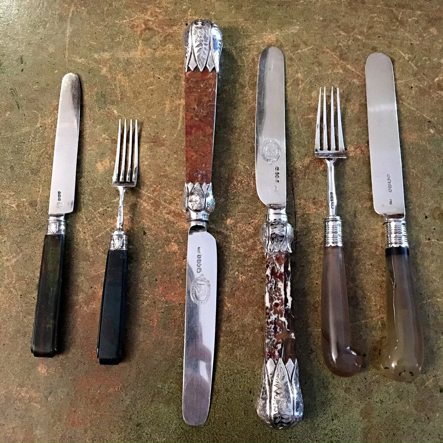 assorted-english-agate-smoky-quartz-cutlery-antique.JPG