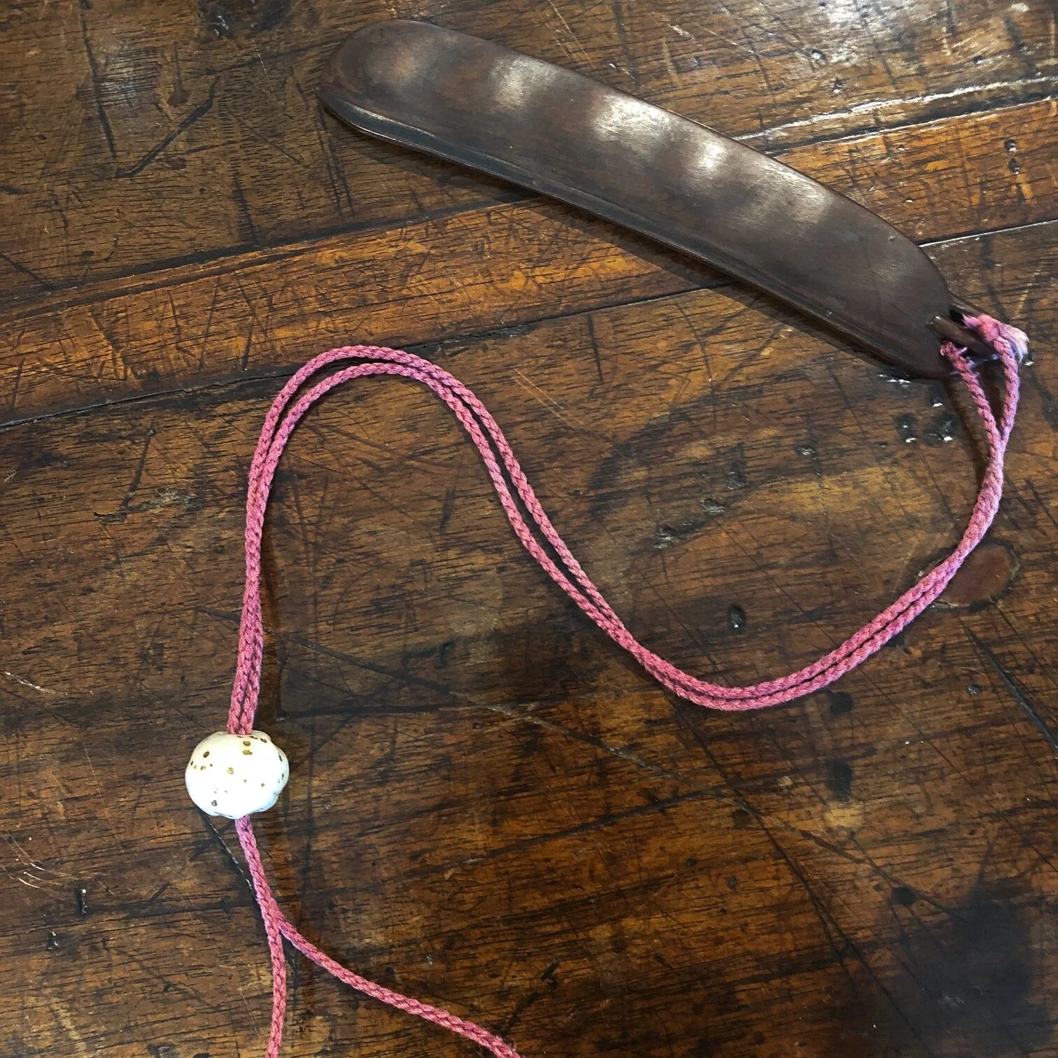 Japanese Meiji period lacquered into with peas in pod netsuke, circa 1880 antique