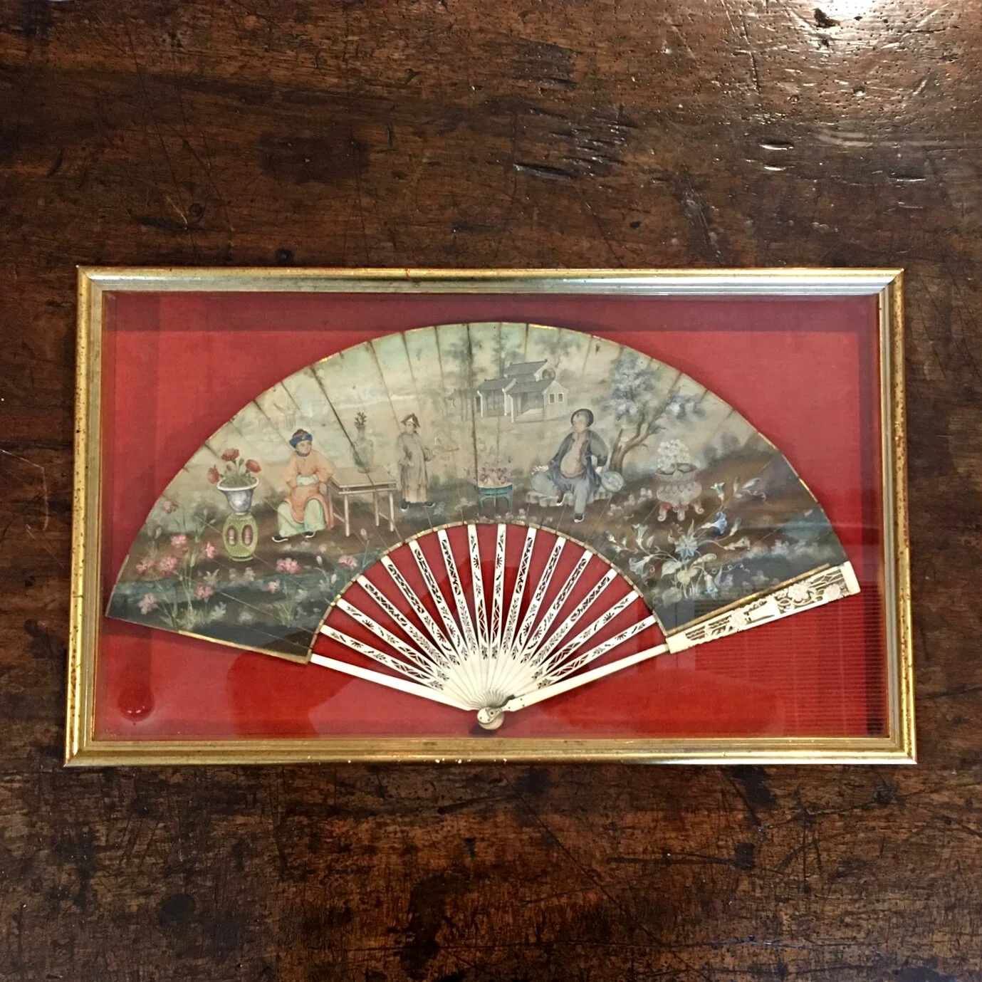 rare-18th-century-chinese-export-hang-painted-fan-antique-5.JPG