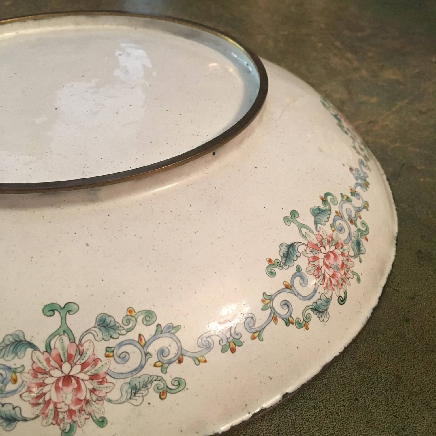 Chinese enamel decorated plate, Cantonese circa 1900-20 antique