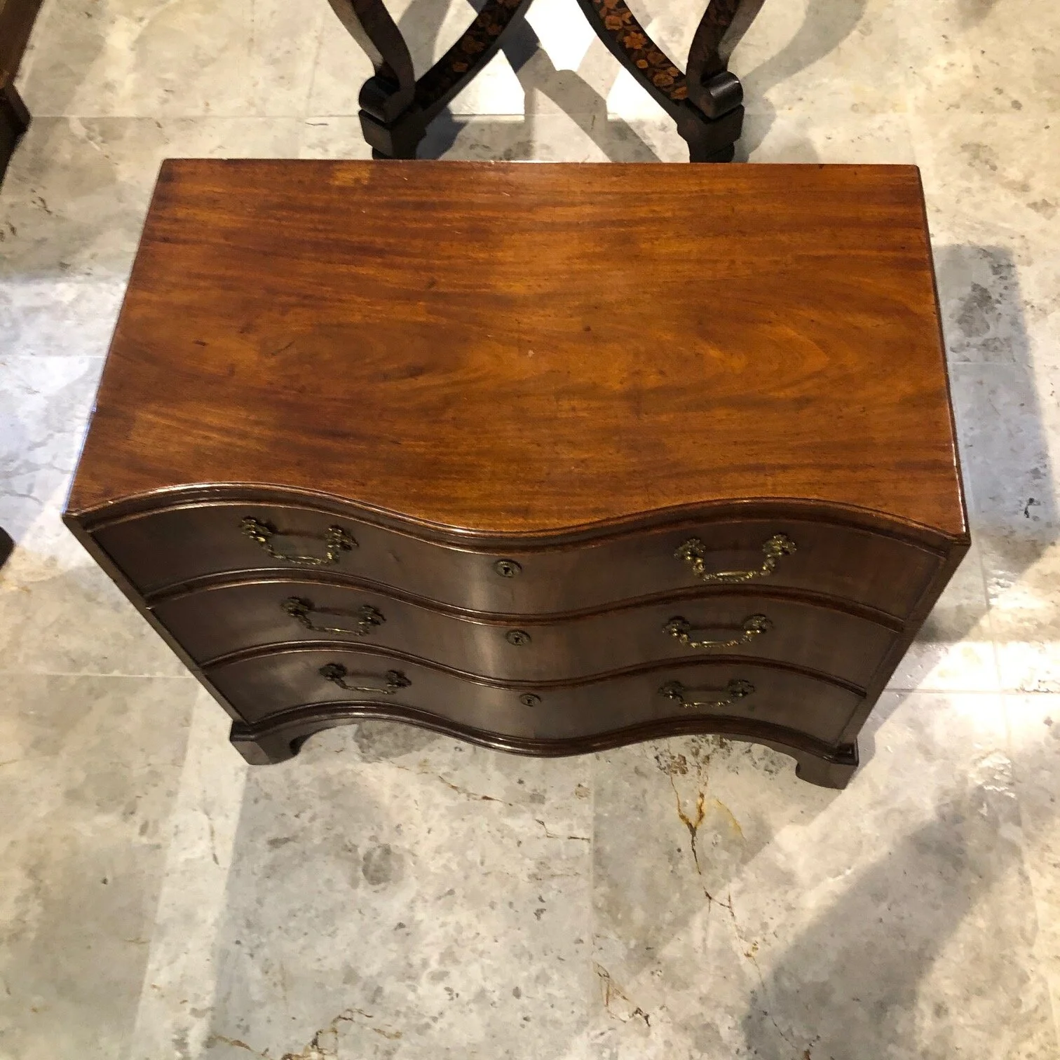 rare-english-georgian-serpentine-fronted-chest-with-caddy-top-antique-2.jpg