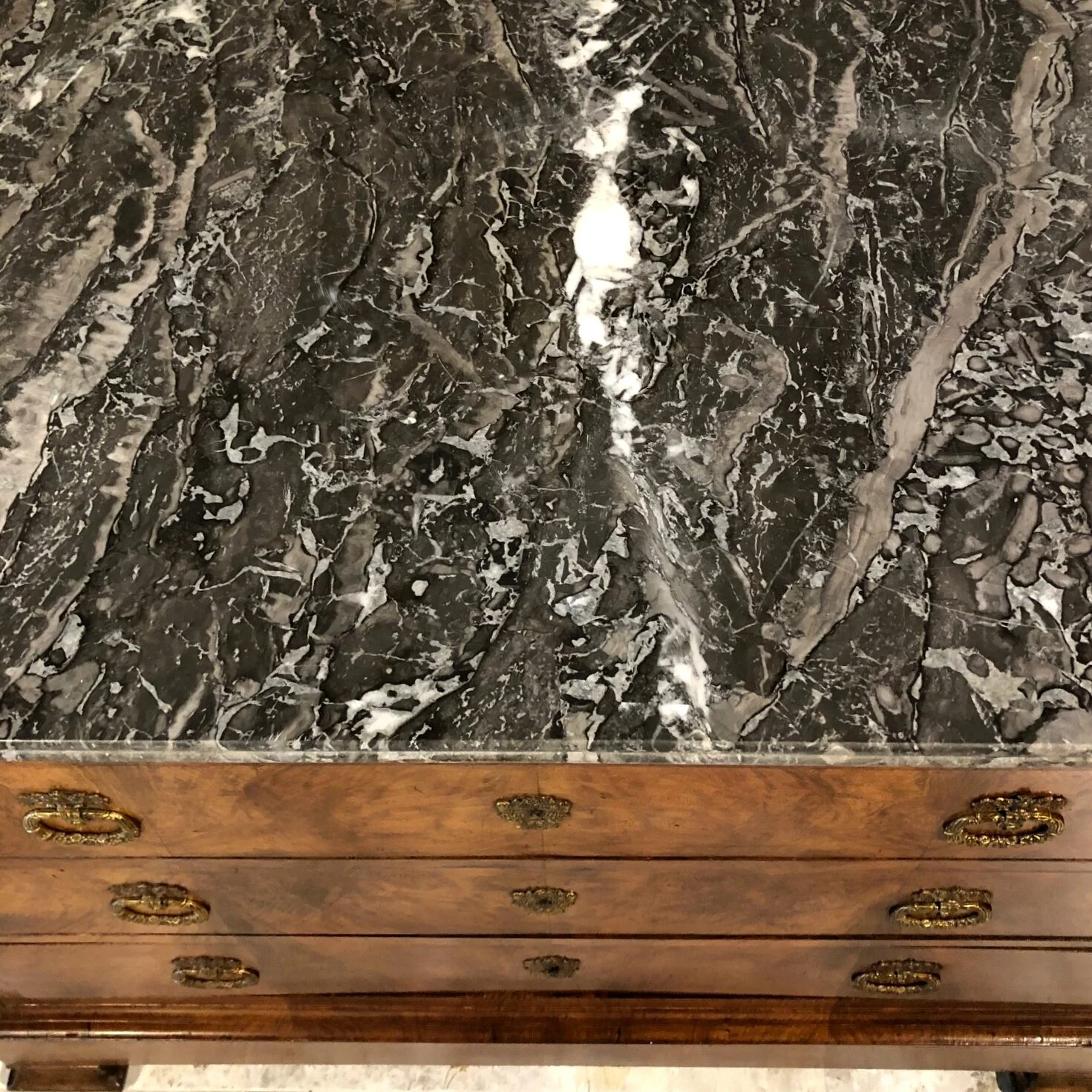 french-19th-century-walnut-chest-original-marble-top-3.jpg
