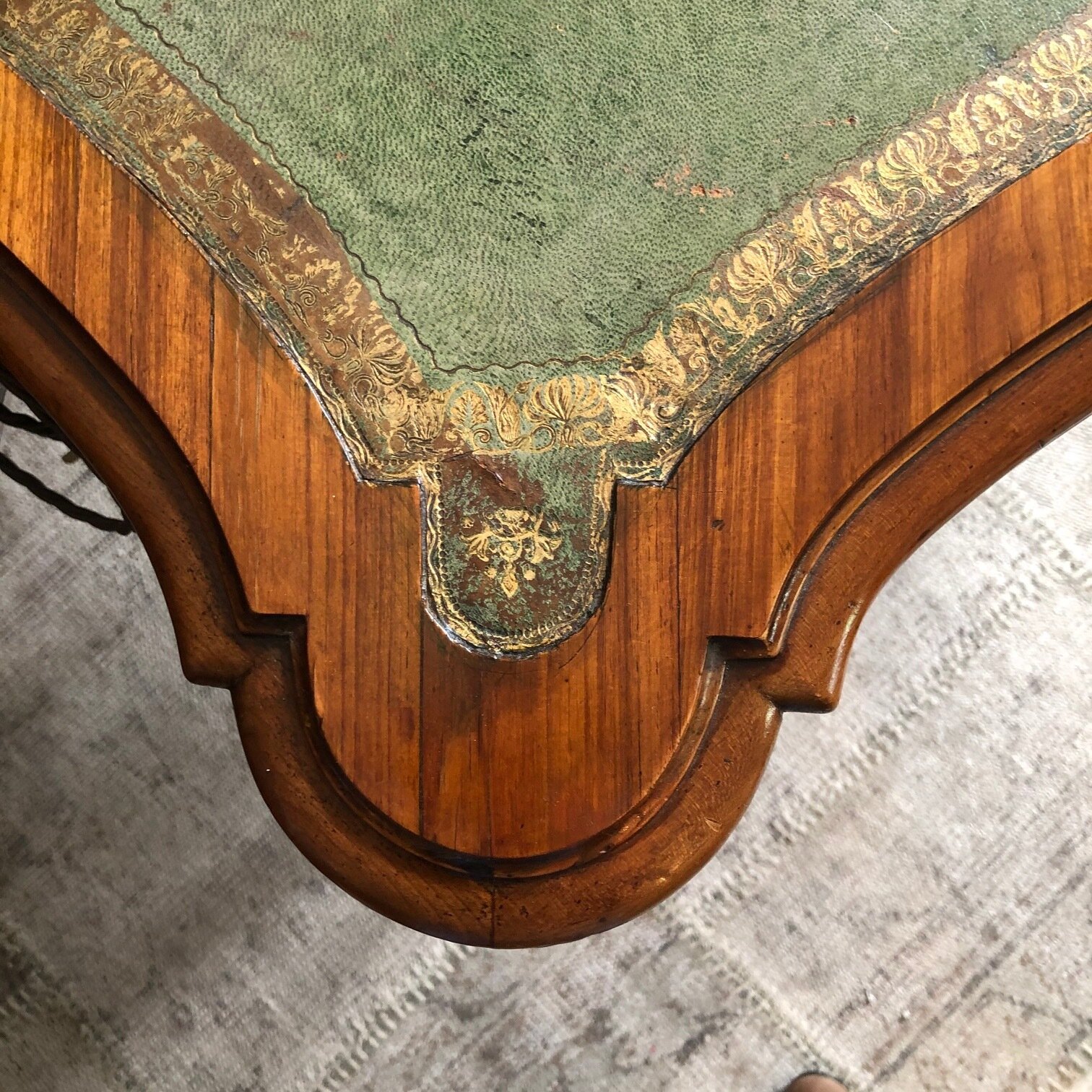 Fine-quality-antique-French-desk 4.jpg