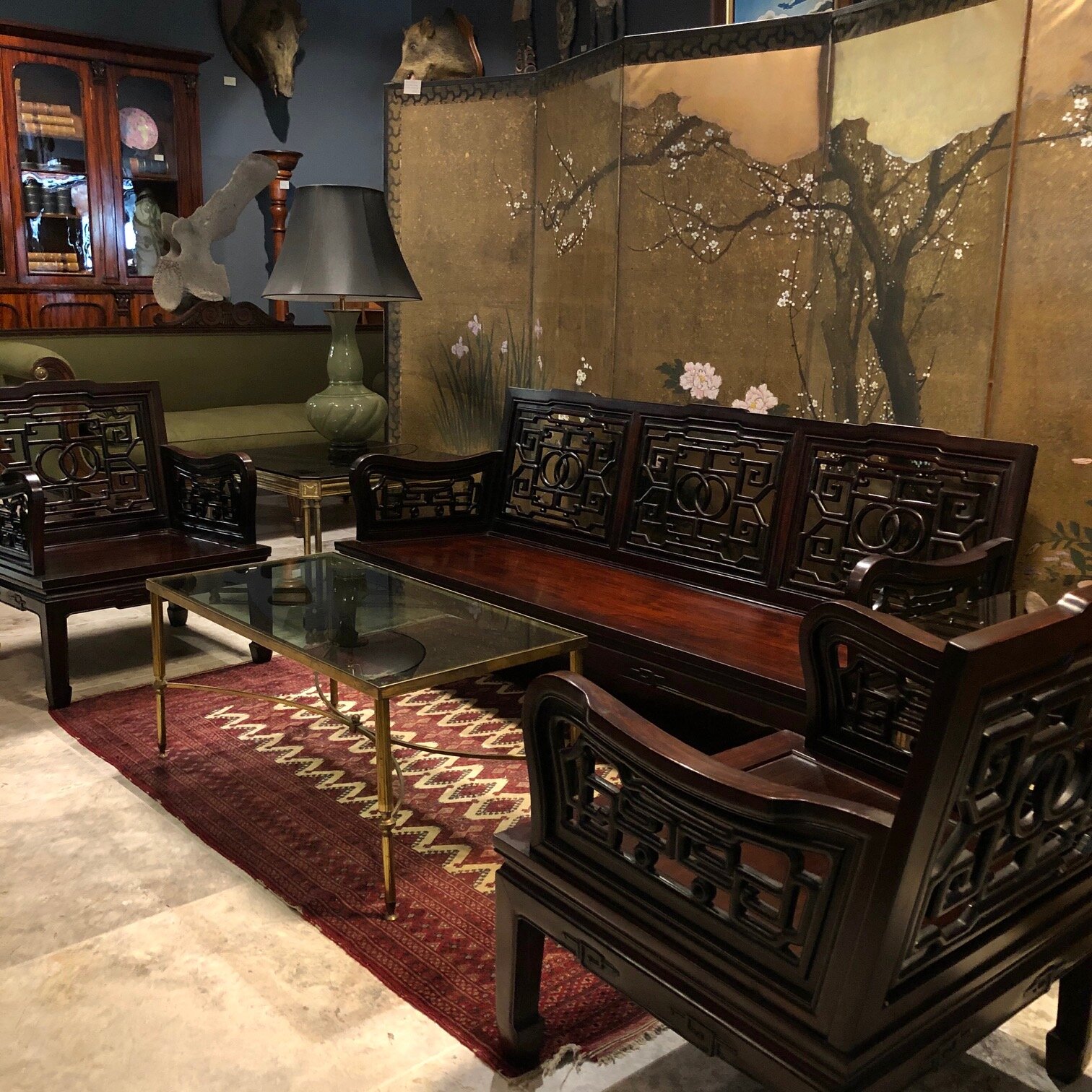 Fine quality Chinese rosewood c1920-40 lounge suite