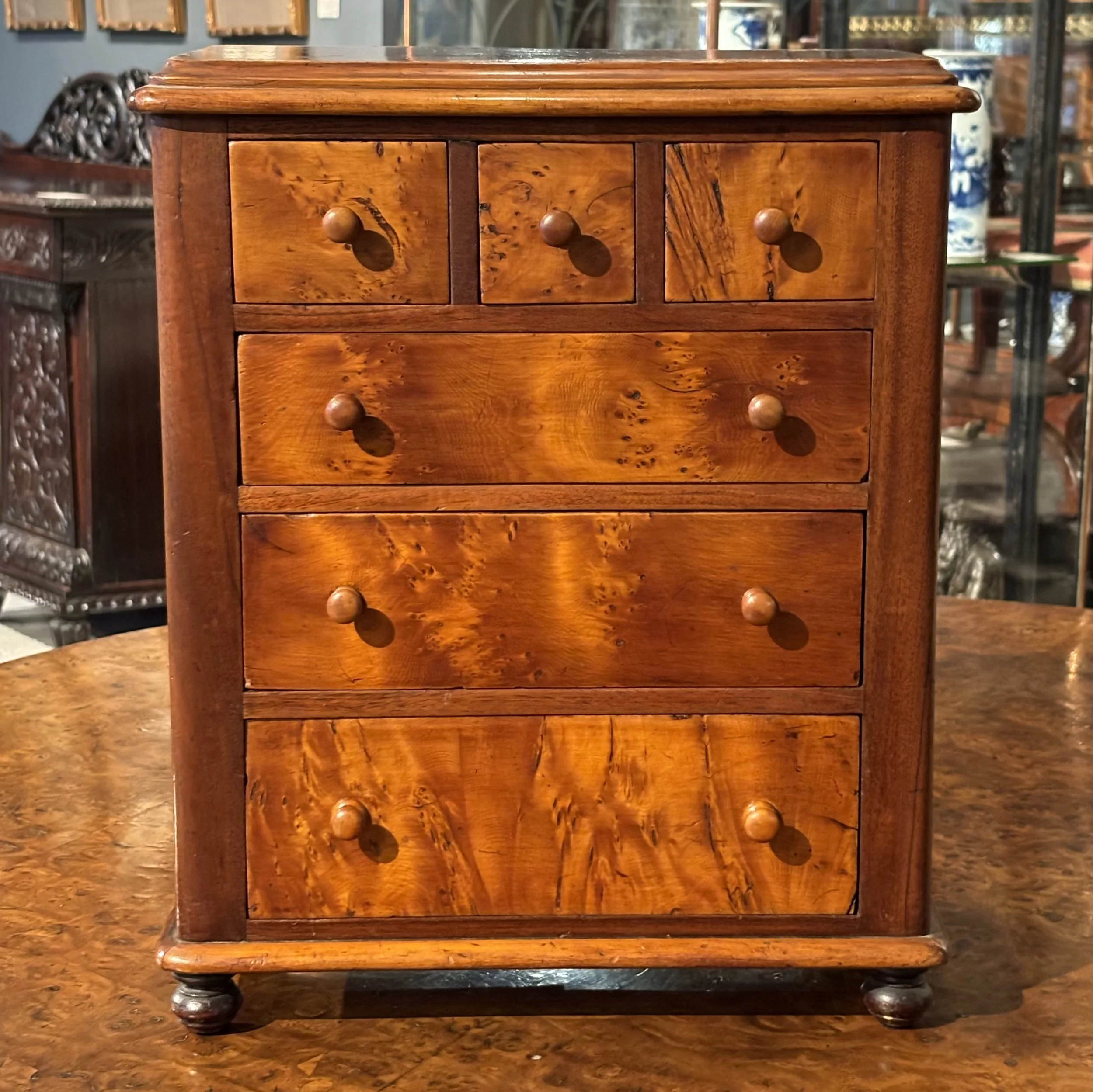 Antique-Australian-birds-eye-Huon-Pine-miniature-Tasmanian-apprentice-chest-3.jpeg