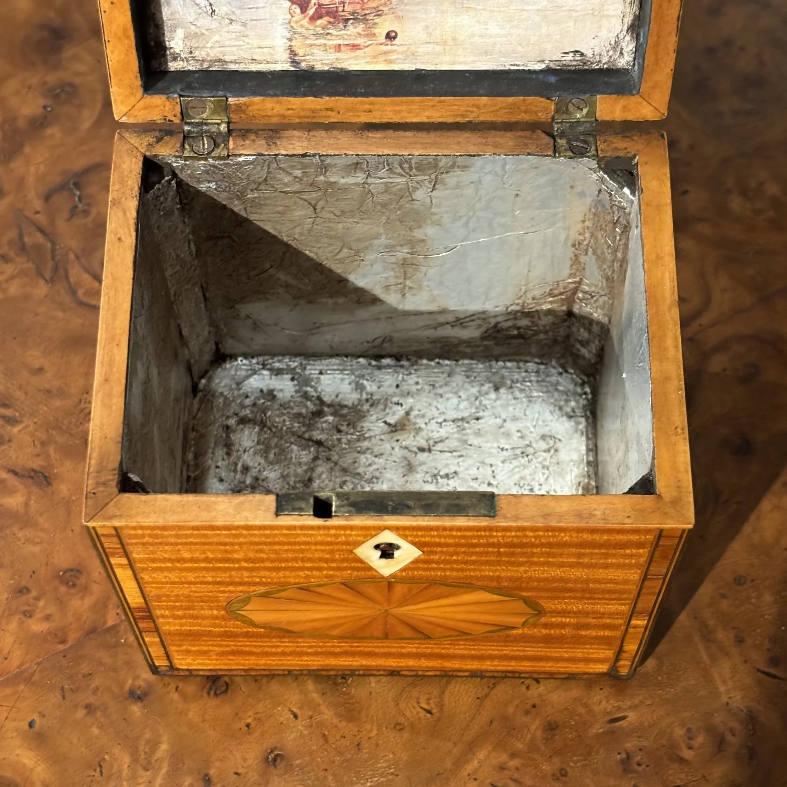 Rare-Antique-18th-century-Satinwood-Sheraton-tea-caddy-5.jpeg
