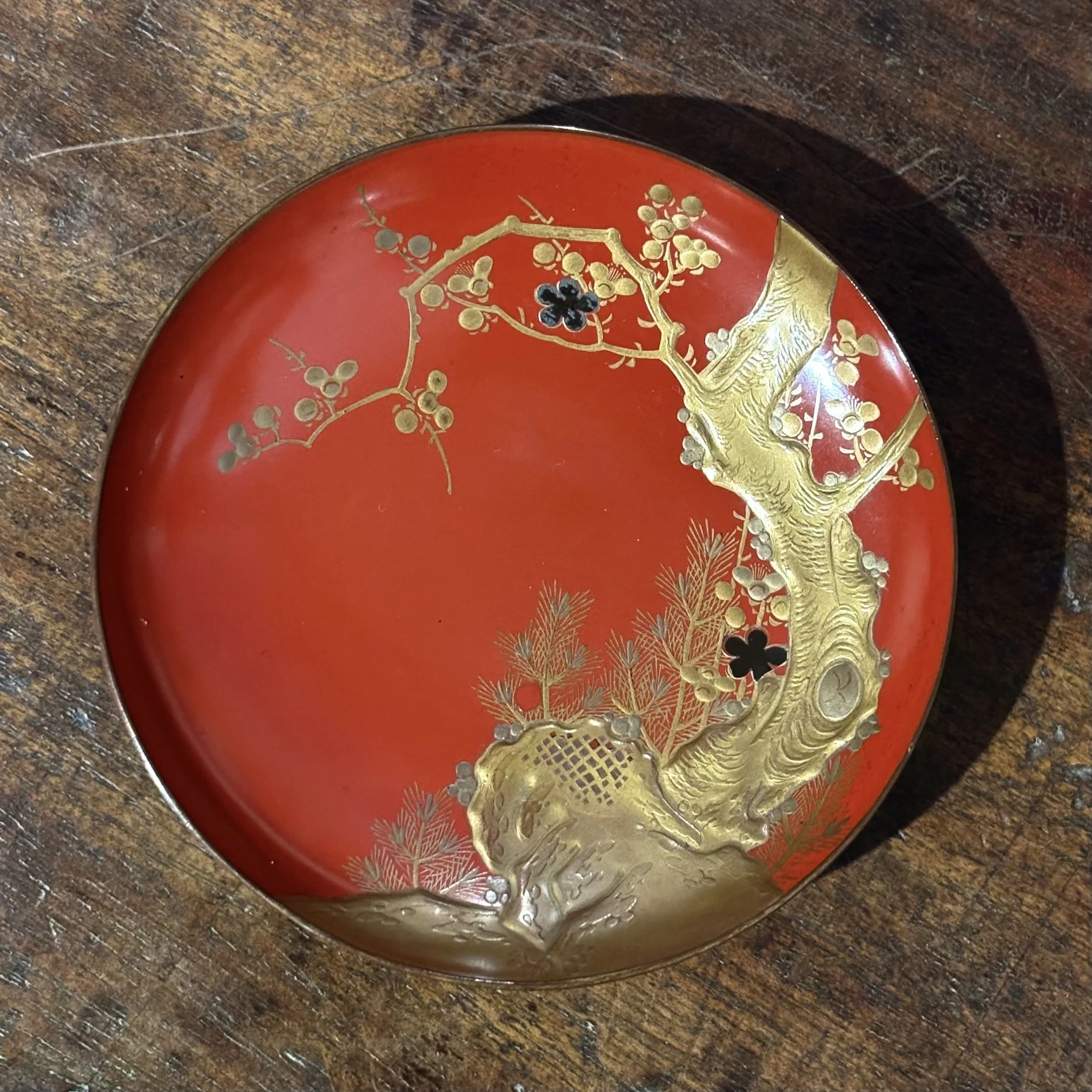 Antique-Japanese-Edo-period-lacquer-bowl-2.jpg