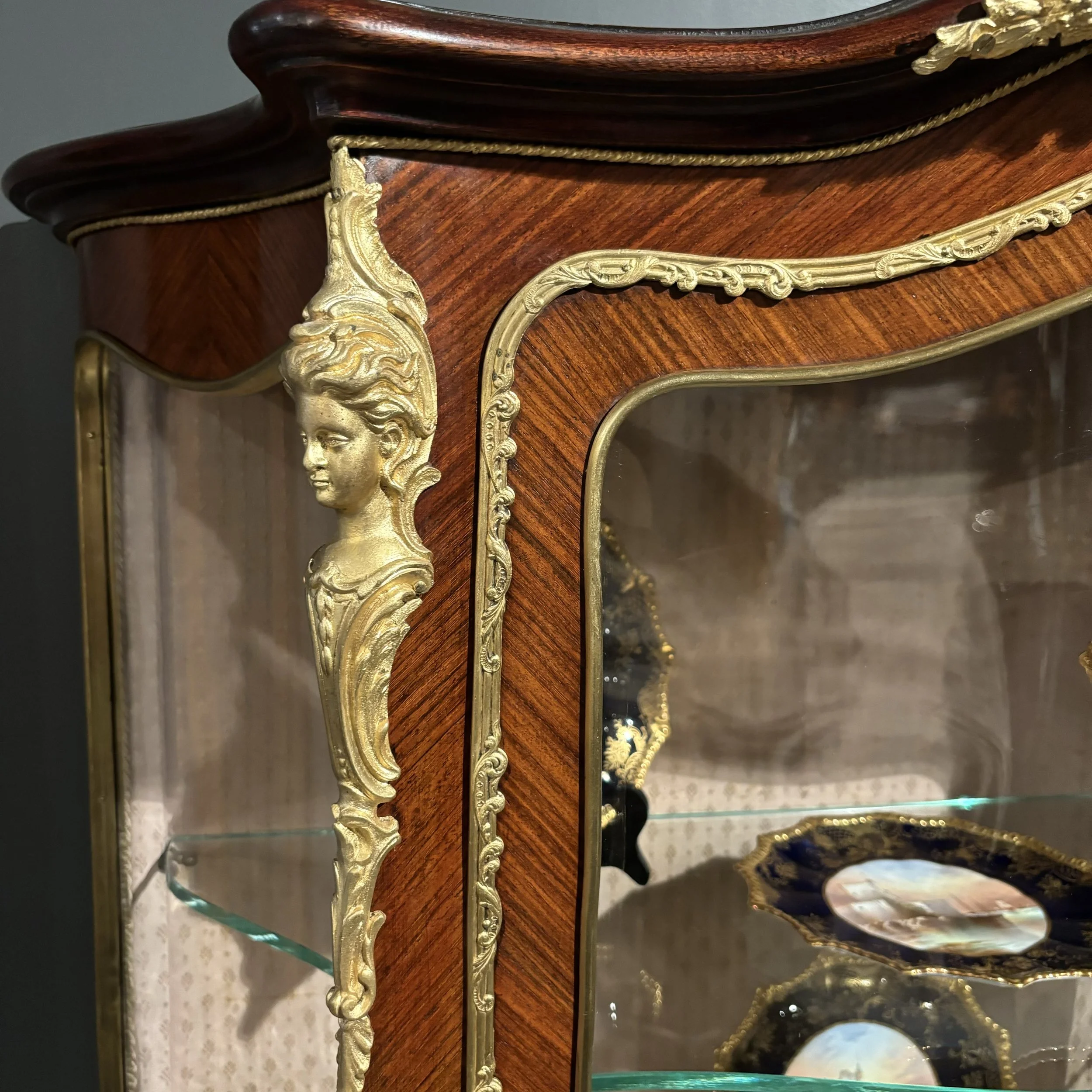 French-bombe-shaped-marquetry-display-cabinet-5.jpeg