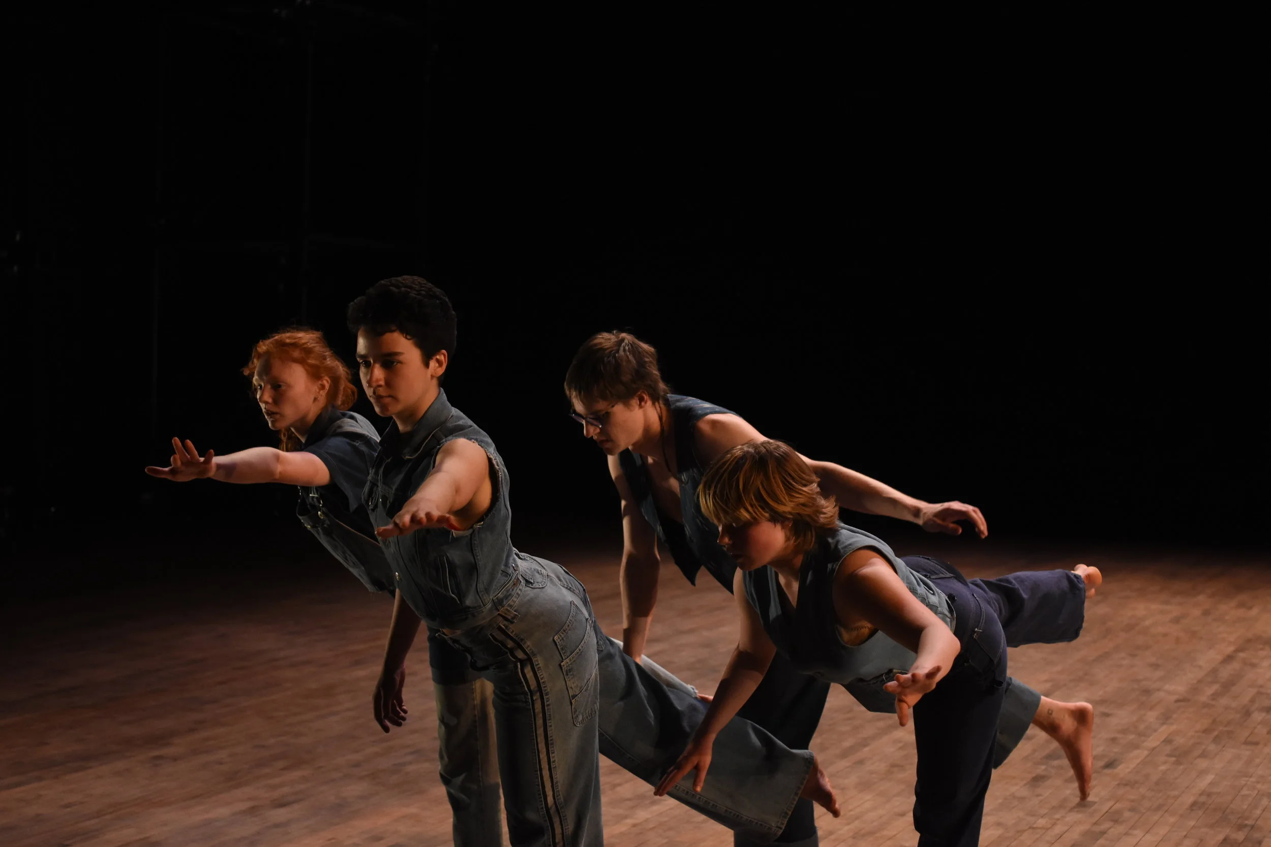 Everybody Sings in Unison! (2018)