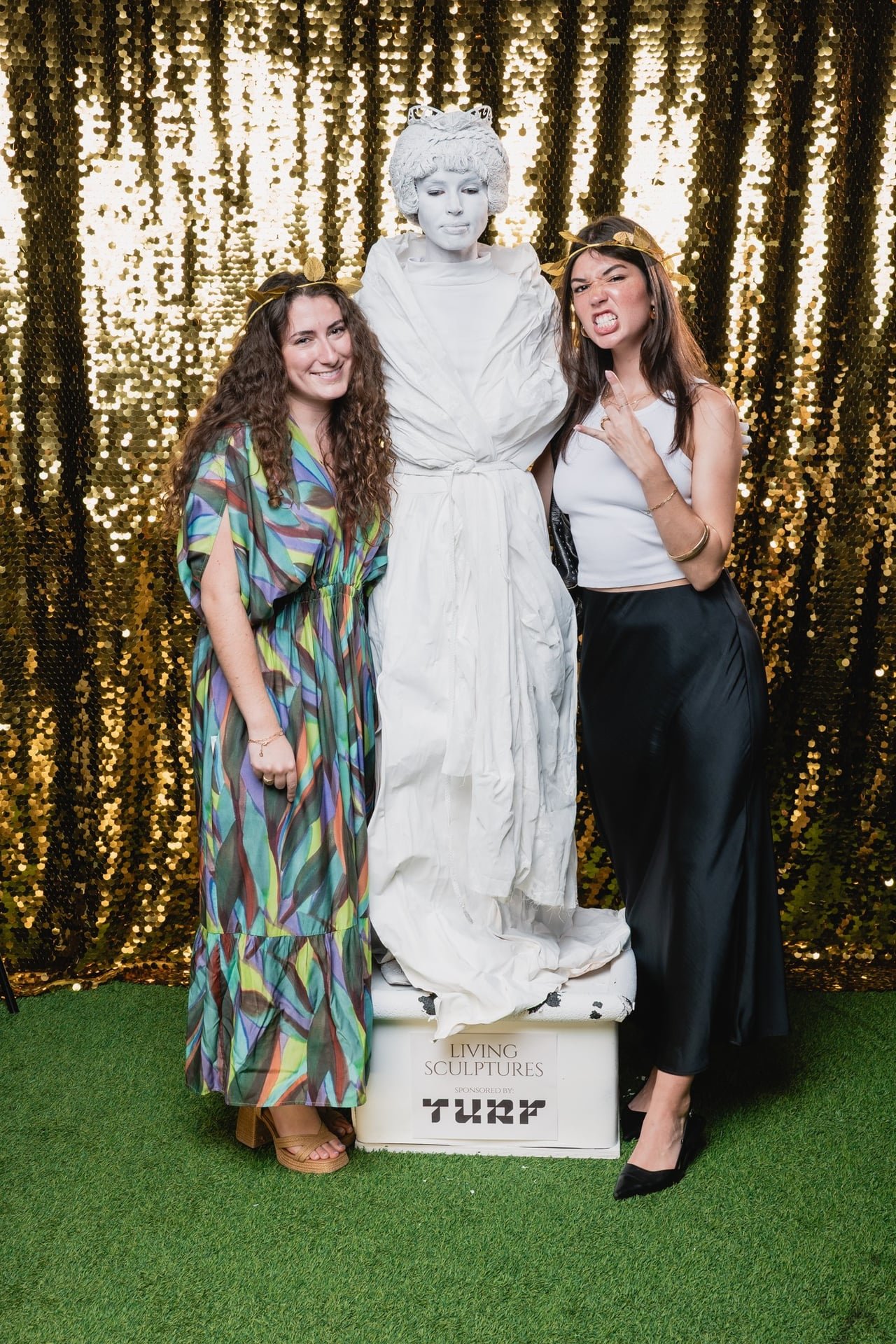 Dressed-1340610.jpg