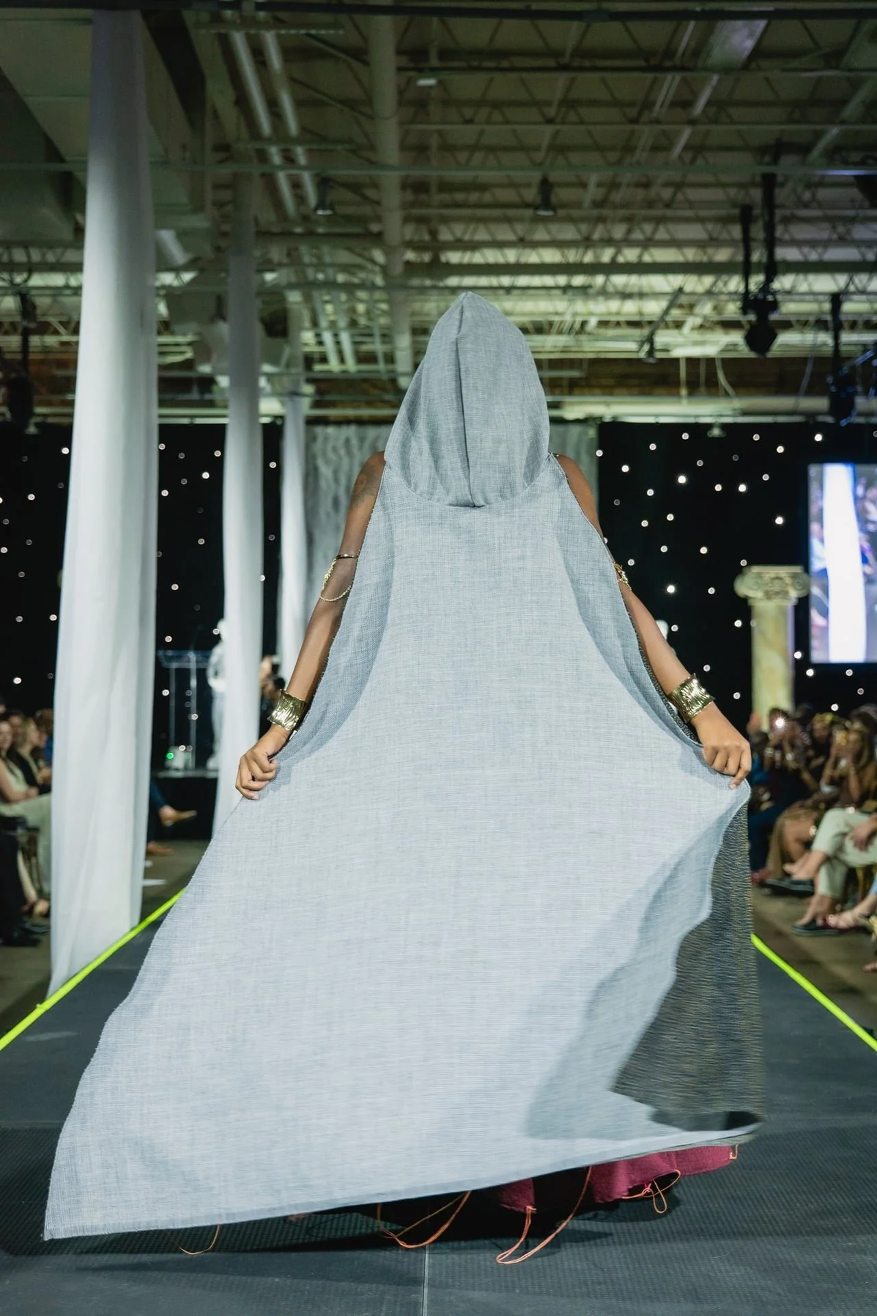 Dressed-1340879.jpg