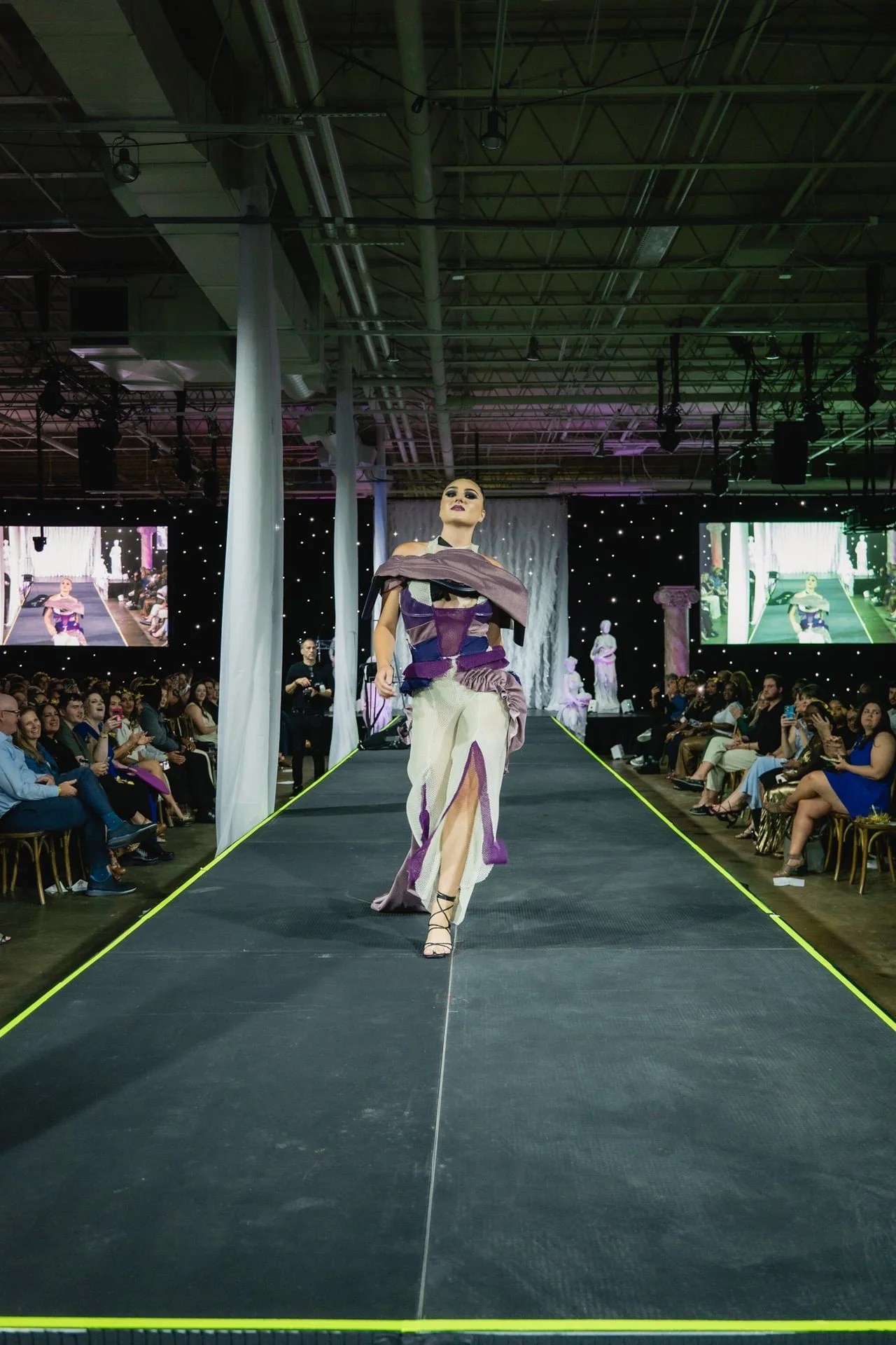 Dressed-1340939.jpg