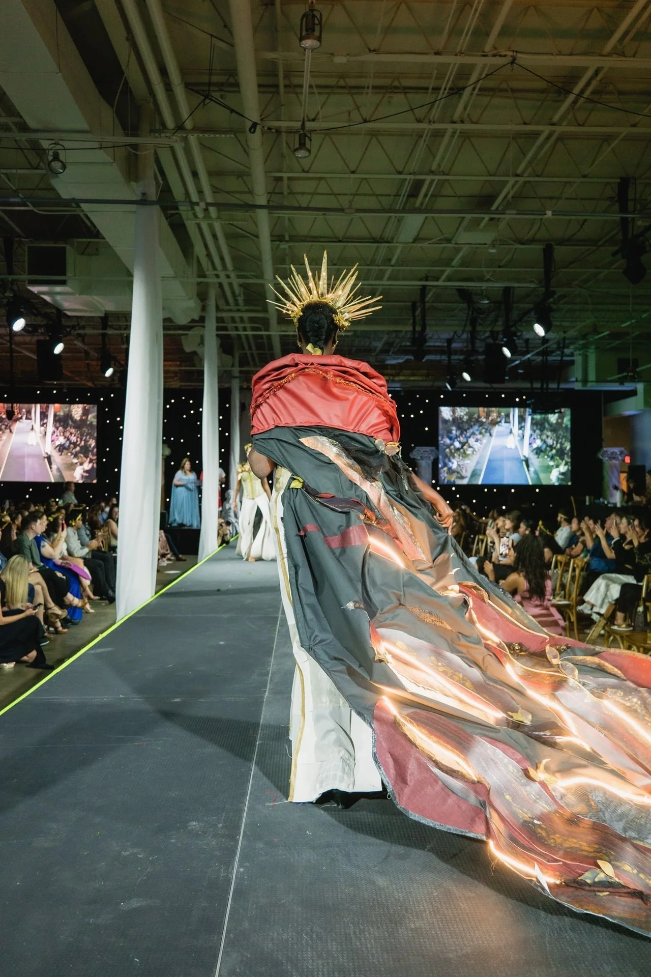 Dressed-1341391.jpg