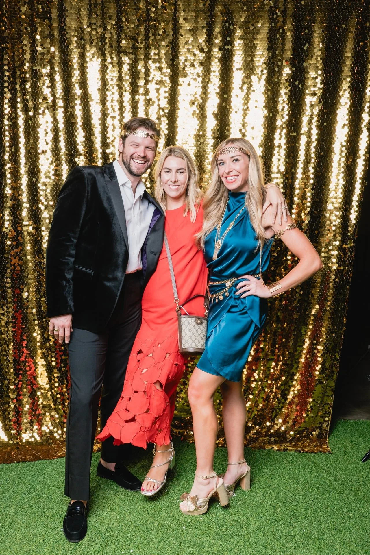 Dressed-1351625.jpg