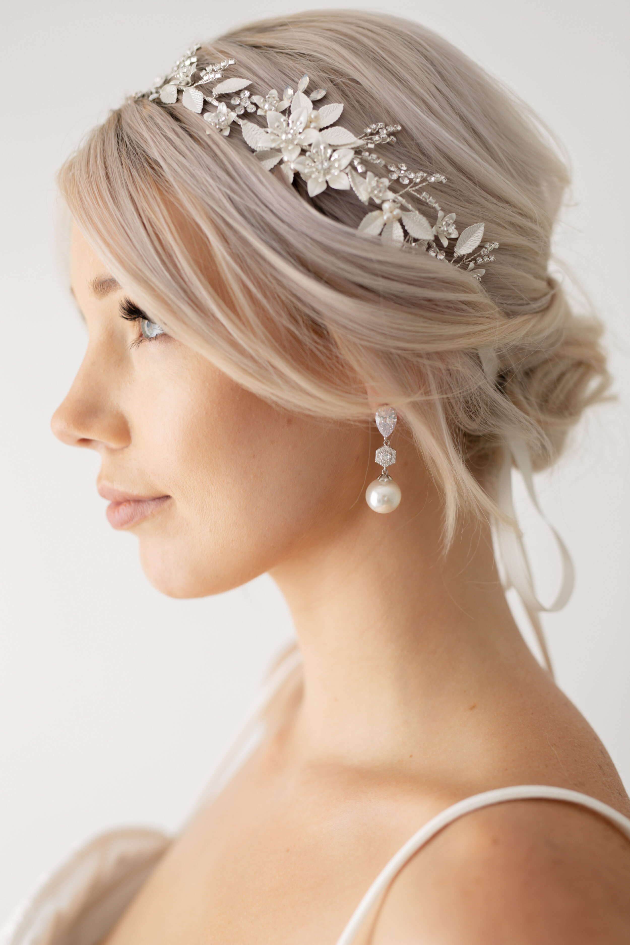 Bridal hair accessories 