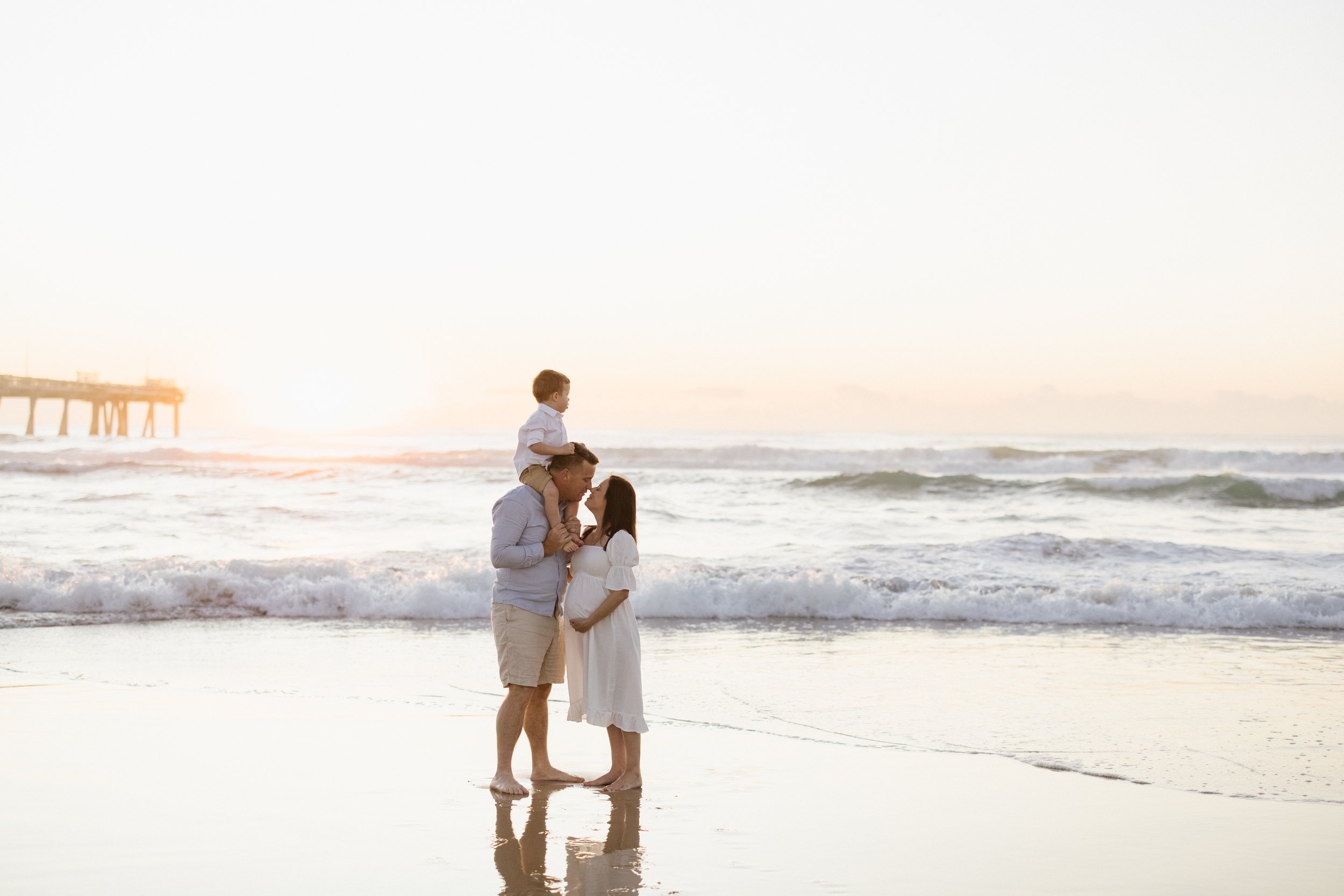 sunrise photography of a maternity session