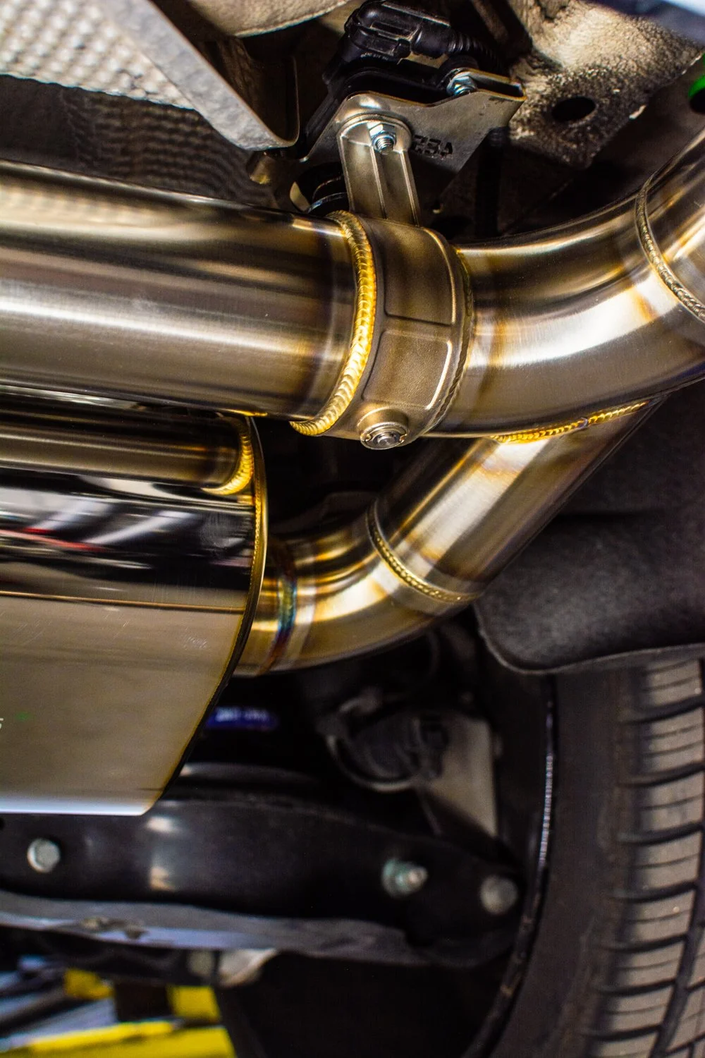 Audi RS3 - Stainless steel welds