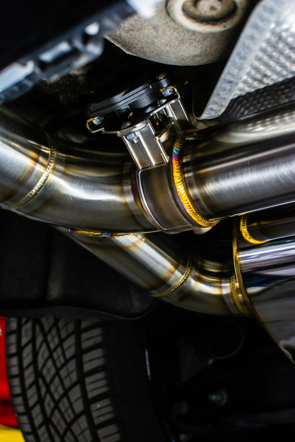Audi 8Y RS3 - Factory valve servos utilized