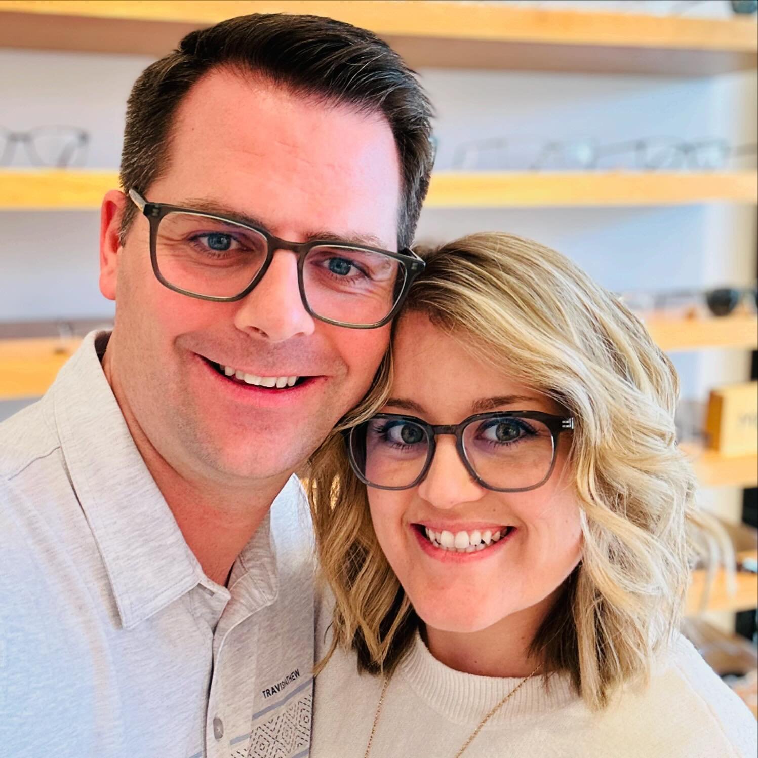 Happy Saturday!! 🤓🙌🏻☀️ Our dream team is here with some surprising openings 🤯 So if you needed a last minute appt, be sure to call us to claim one before they get booked up!! #eyes #eyeexam #saturdayvibes #dreamteam #eyeglasses #glasses #sunglass