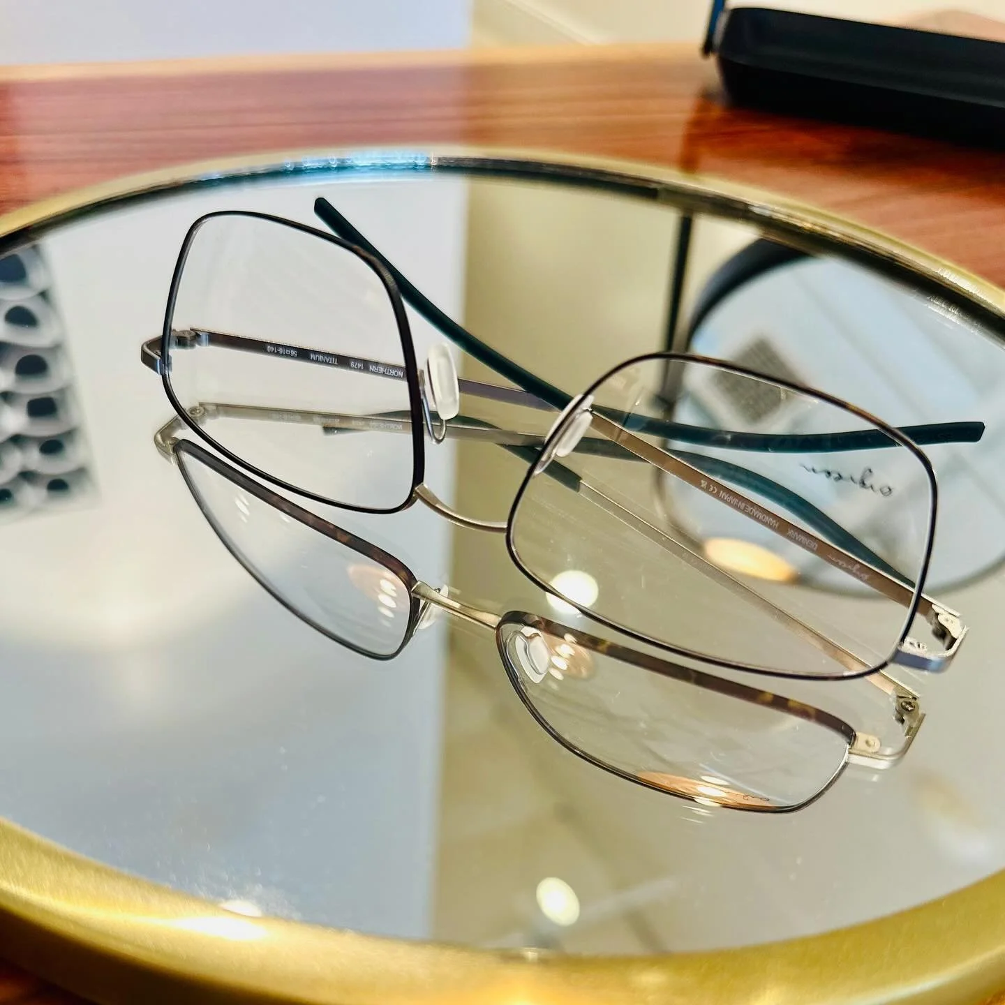 These @orgreenoptics titanium frames are incredibly lightweight, durable and give you that matte tortoise flair on the edges! 🙌🏻🤓 Come see for yourself! #orgreenoptics #titaniumglasses #eyes #eyeexam #eyeglasses #glasses #sunglasses #eyedoctor #op
