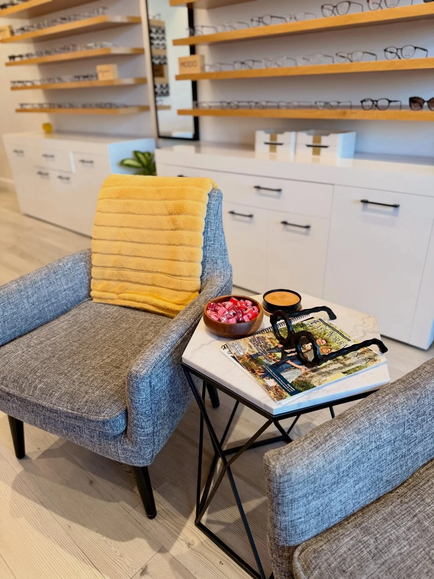 Happy Monday! Can you believe it&rsquo;s May already?! 🤯 #eyes #eyedoctor #familyowned #shopsmall #spectacleoptometry
